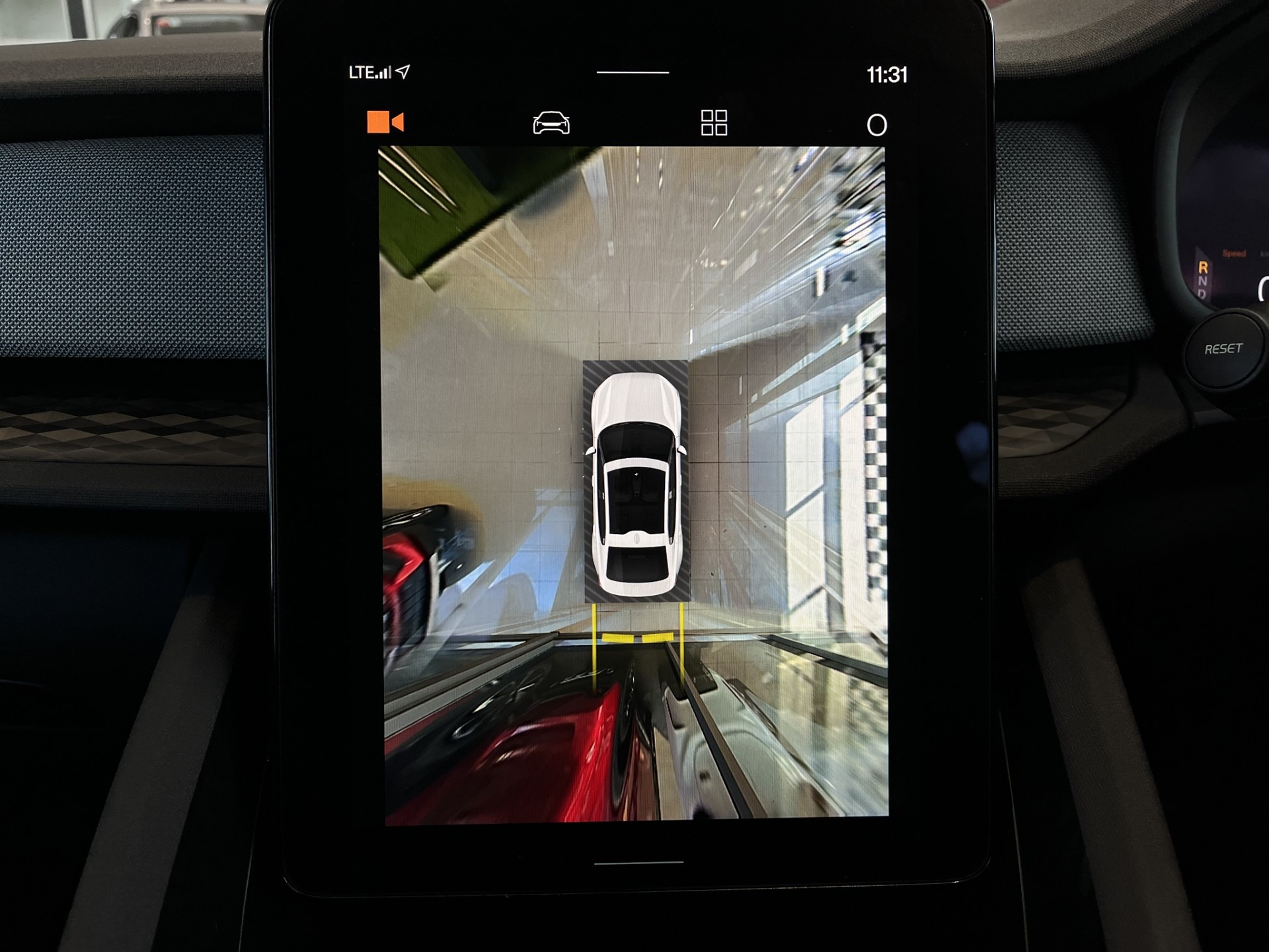 2022 Polestar 2 Srsm 69Kwh/Ev/Fd - Image 16