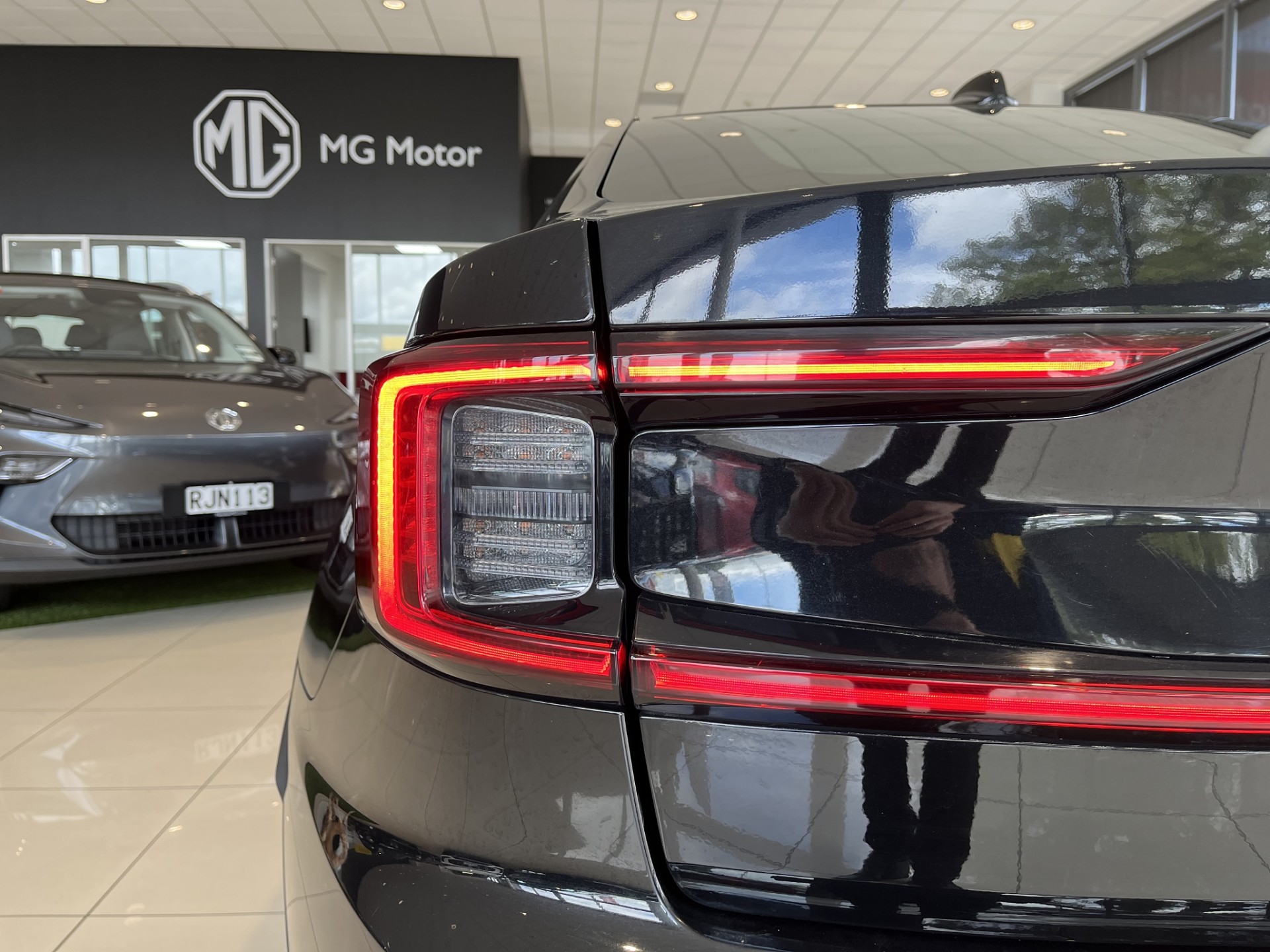 2022 Polestar 2 Srsm 69Kwh/Ev/Fd - Image 7