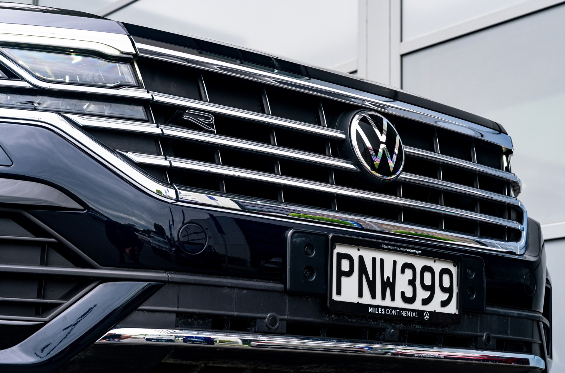 2022 Volkswagen Touareg V6S R-Line 210Kw - Image 5