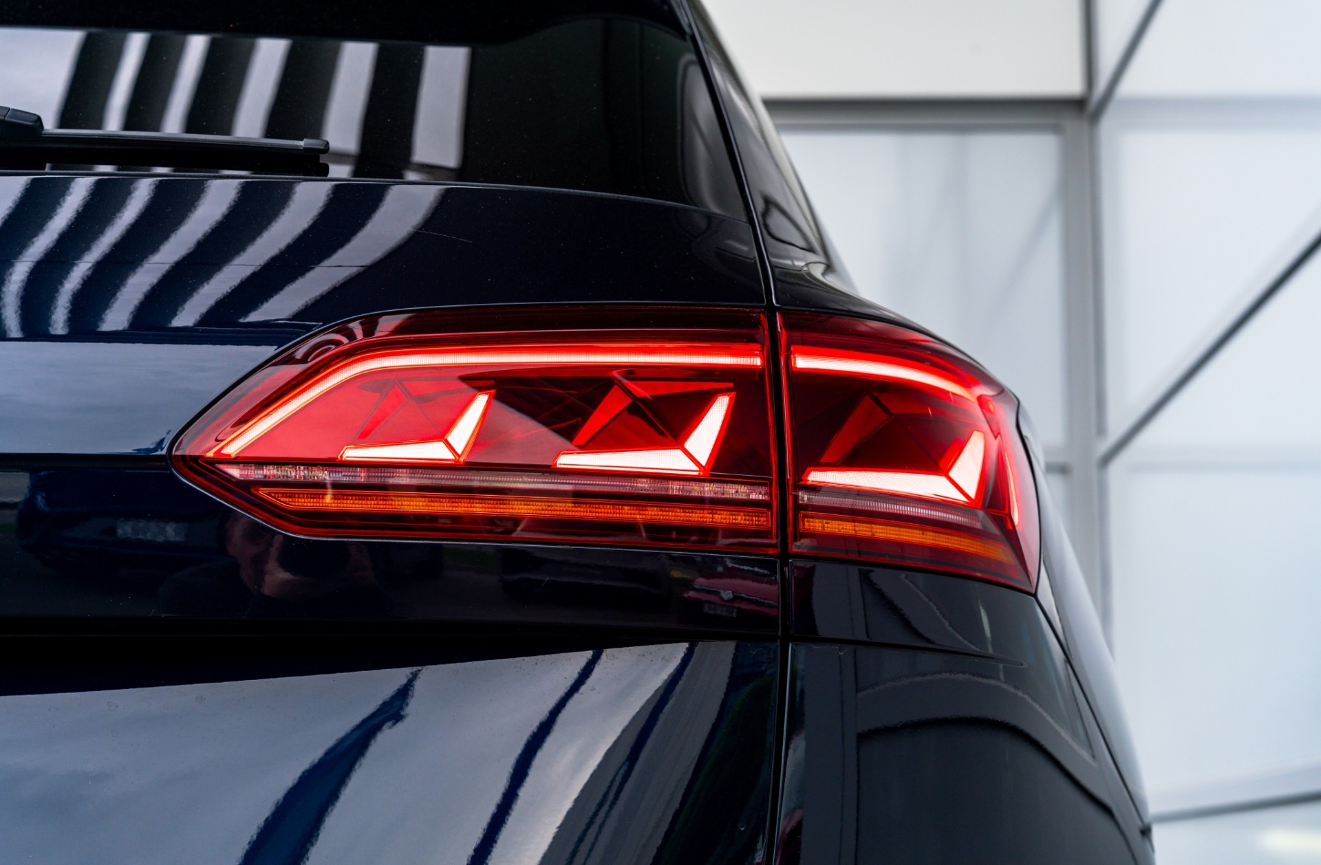 2022 Volkswagen Touareg V6S R-Line 210Kw - Image 8