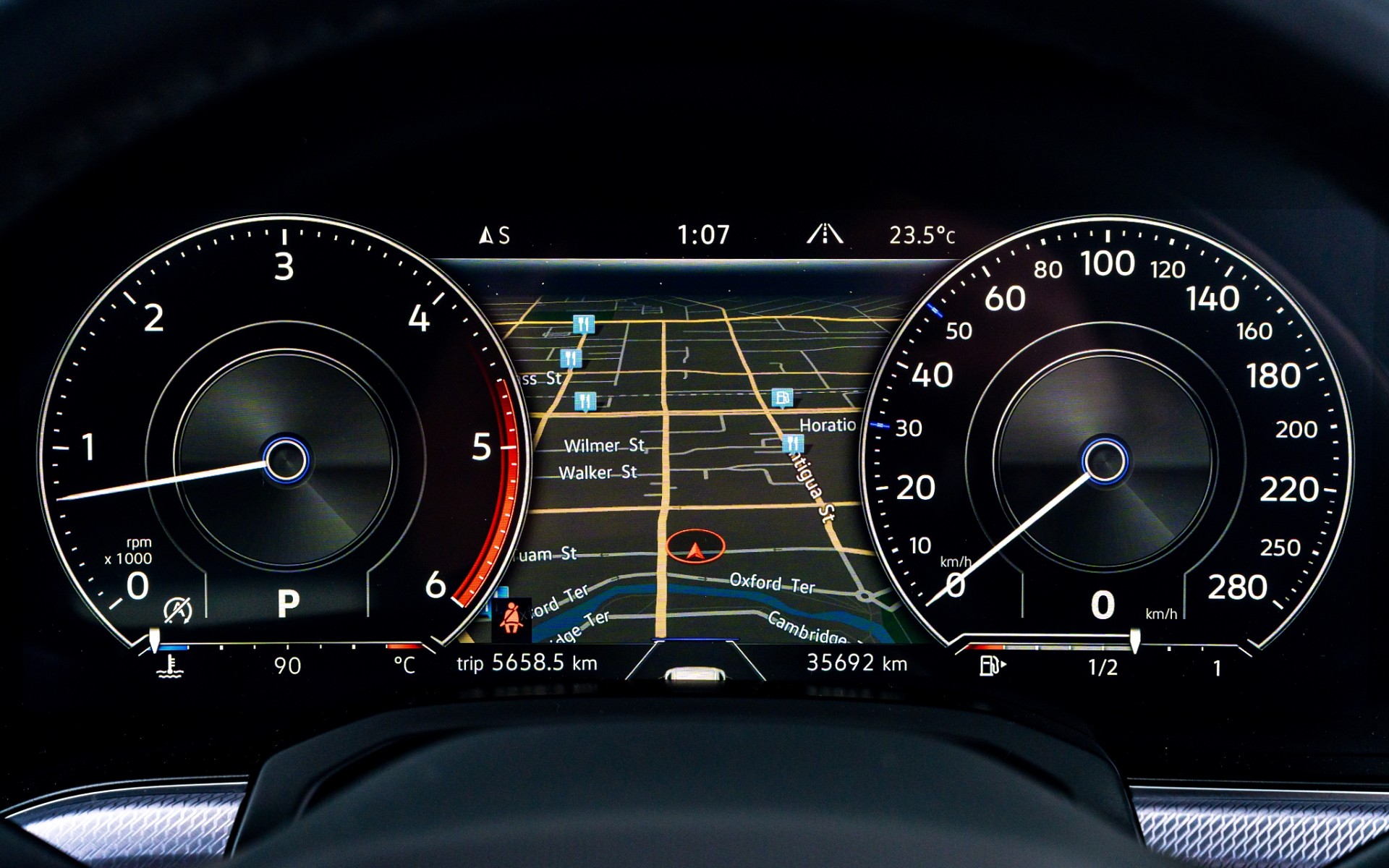 2022 Volkswagen Touareg V6S R-Line 210Kw - Image 11