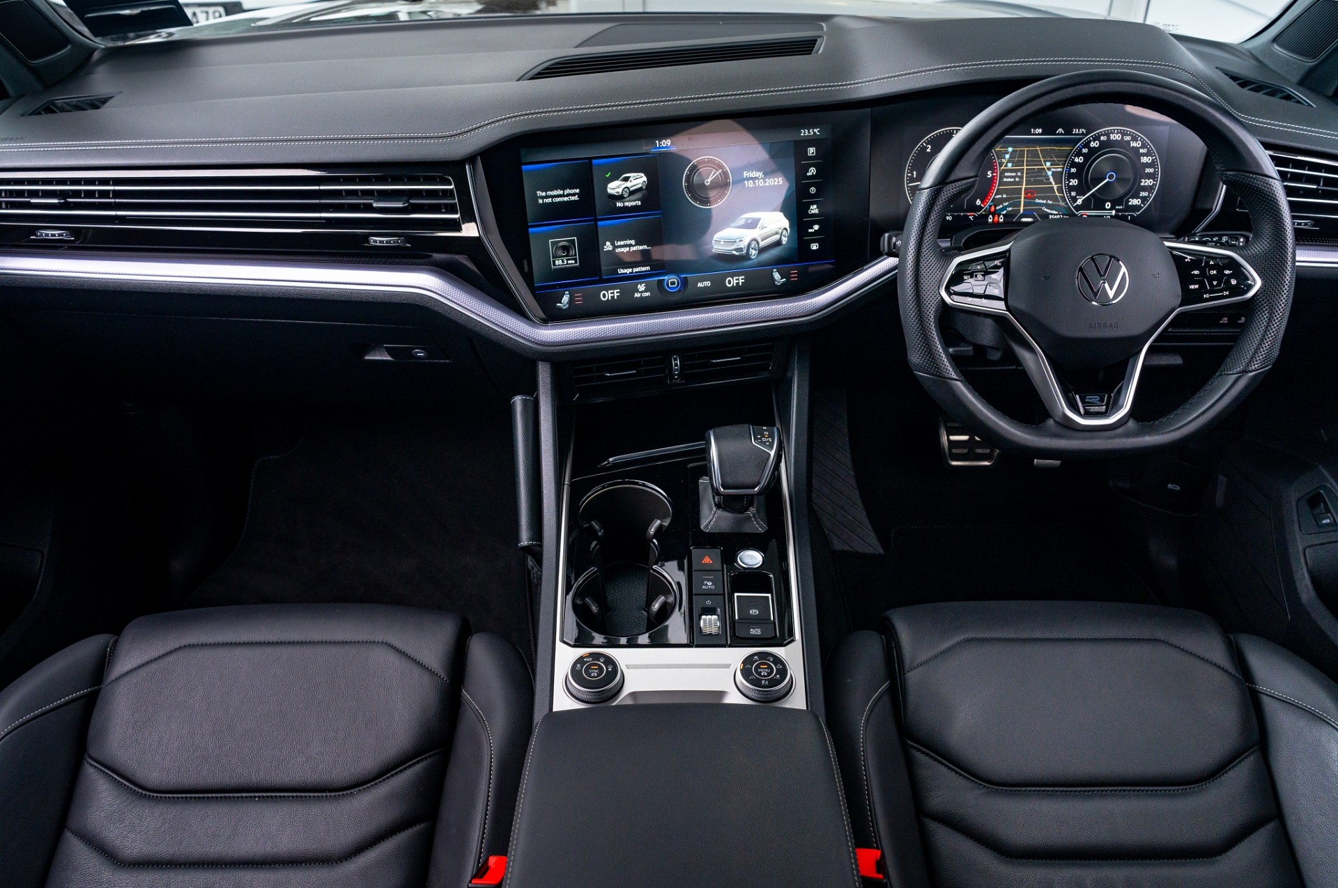 2022 Volkswagen Touareg V6S R-Line 210Kw - Image 17