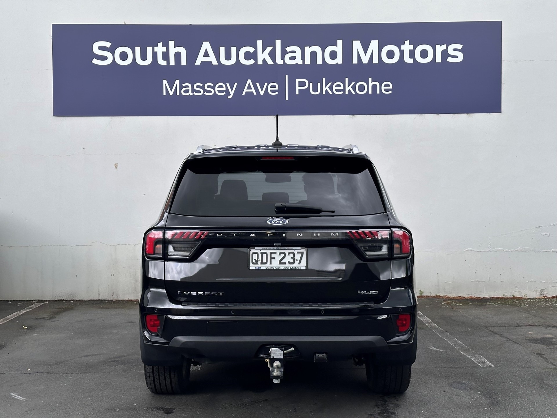 2023 Ford Everest Platinum - Image 6