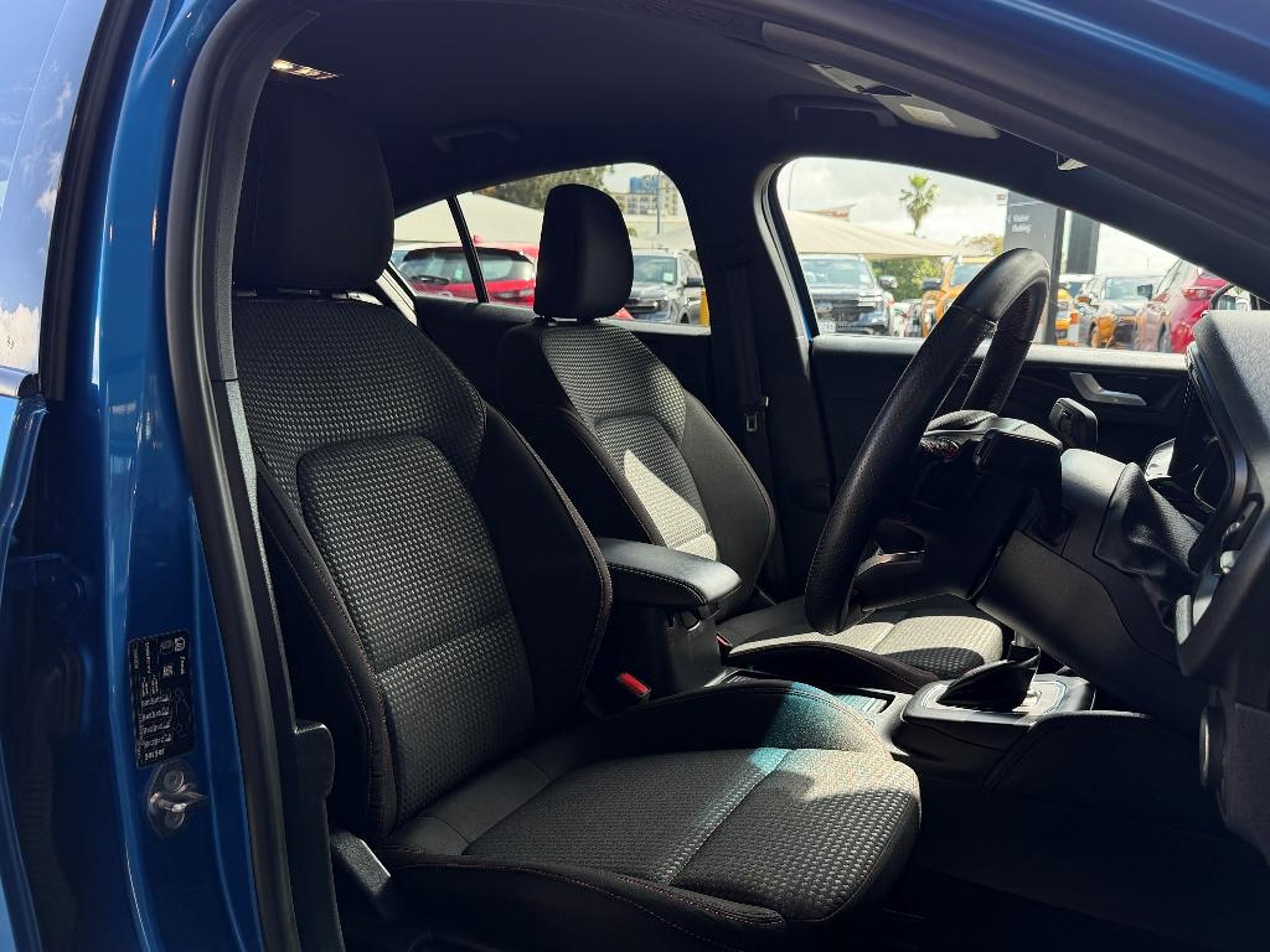 2023 Ford Focus ST-LINE X 1.0PMH - Image 10