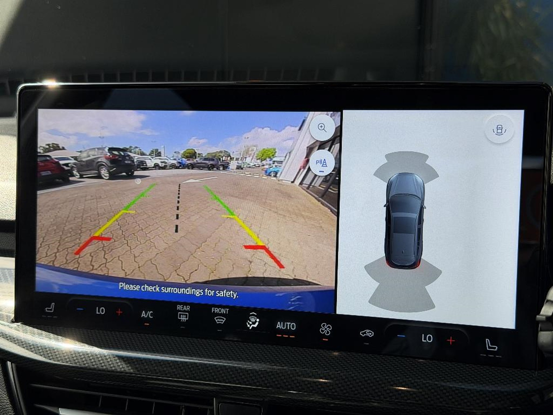 2023 Ford Focus ST-LINE X 1.0PMH - Image 13