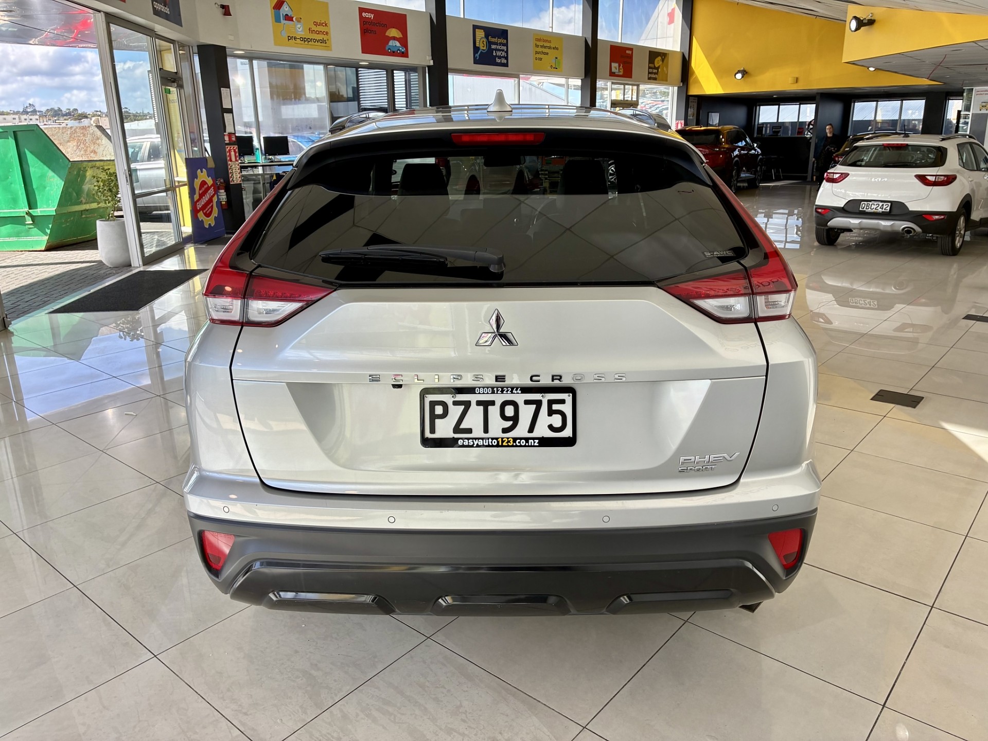 2023 Mitsubishi Eclipse Cross Sport 2.4L PHEV 4WD - Image 6