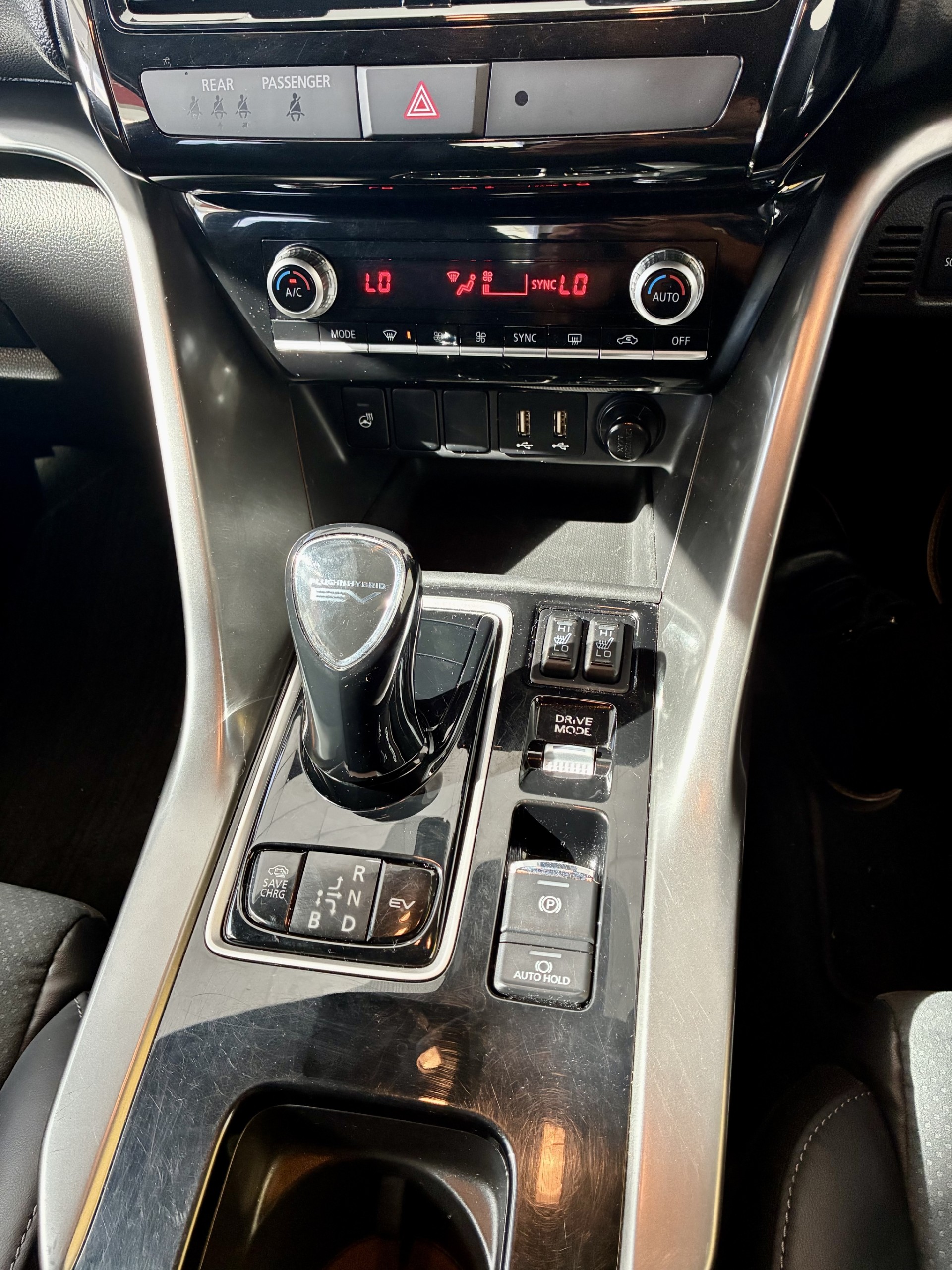 2023 Mitsubishi Eclipse Cross Sport 2.4L PHEV 4WD - Image 18