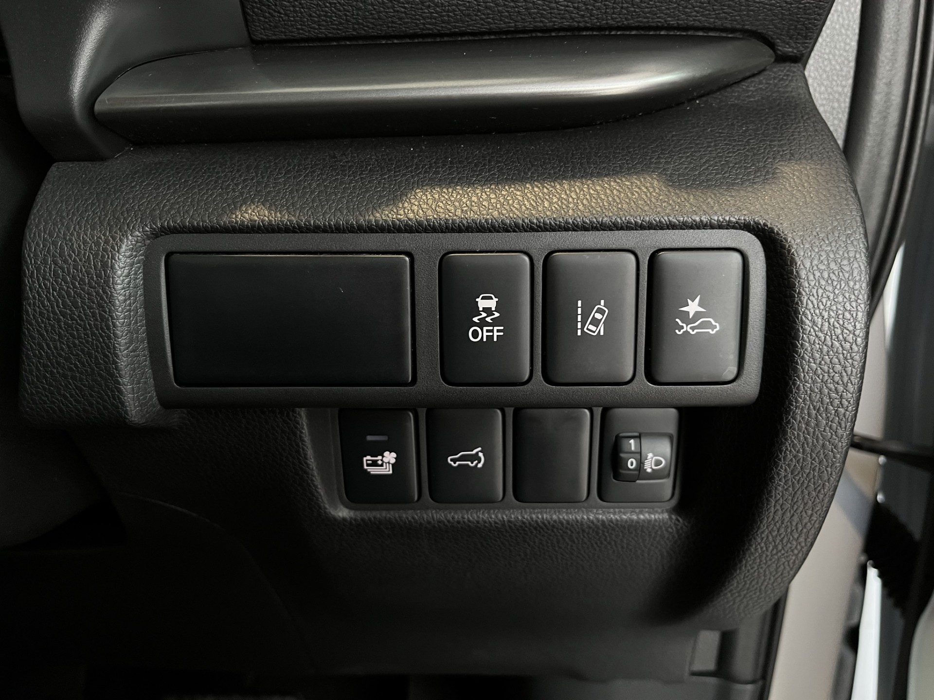 2023 Mitsubishi Eclipse Cross Sport Phev/4Wd/At - Image 19