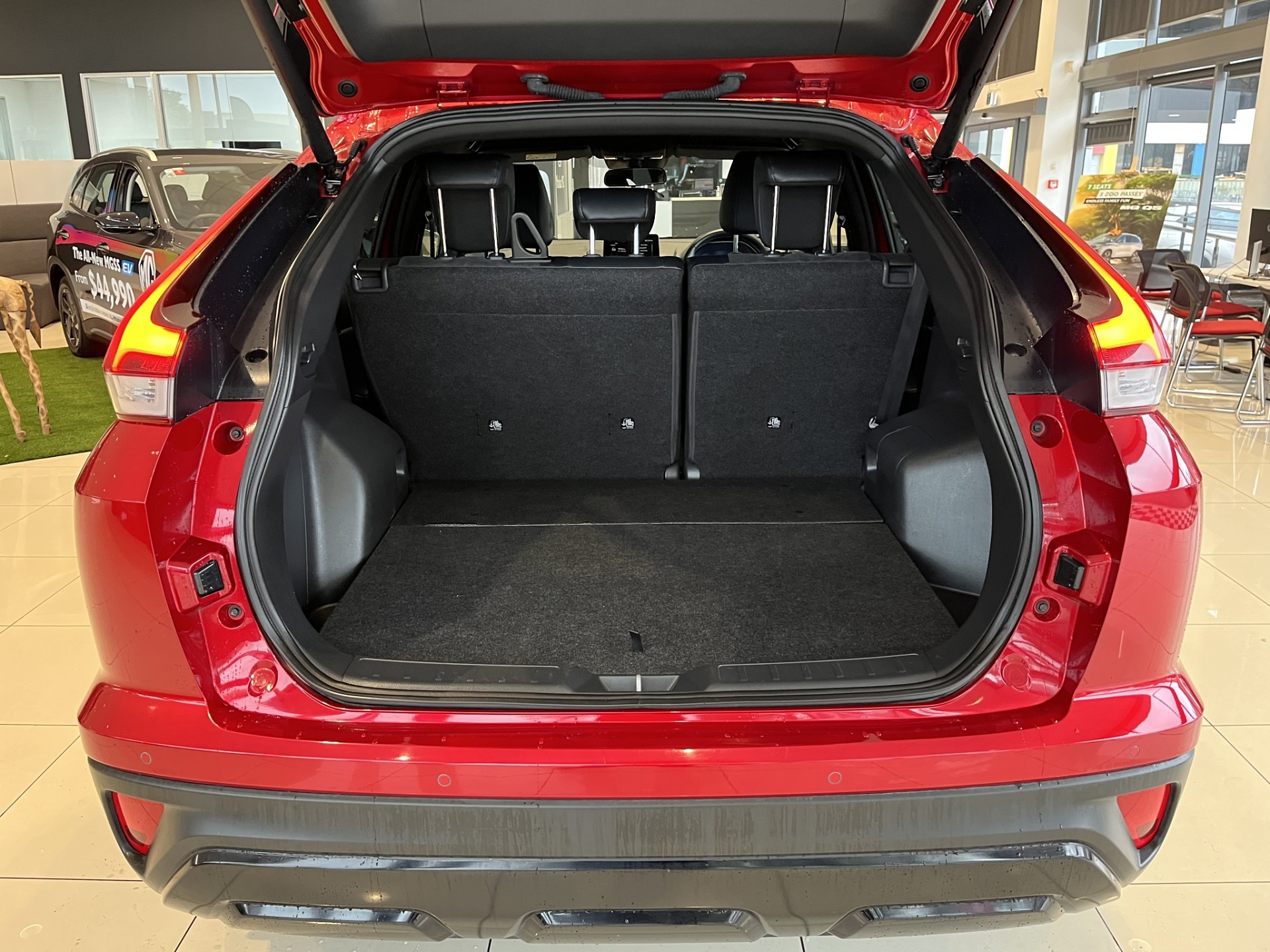 2023 Mitsubishi Eclipse Cross Sport Phev/4Wd/At - Image 6