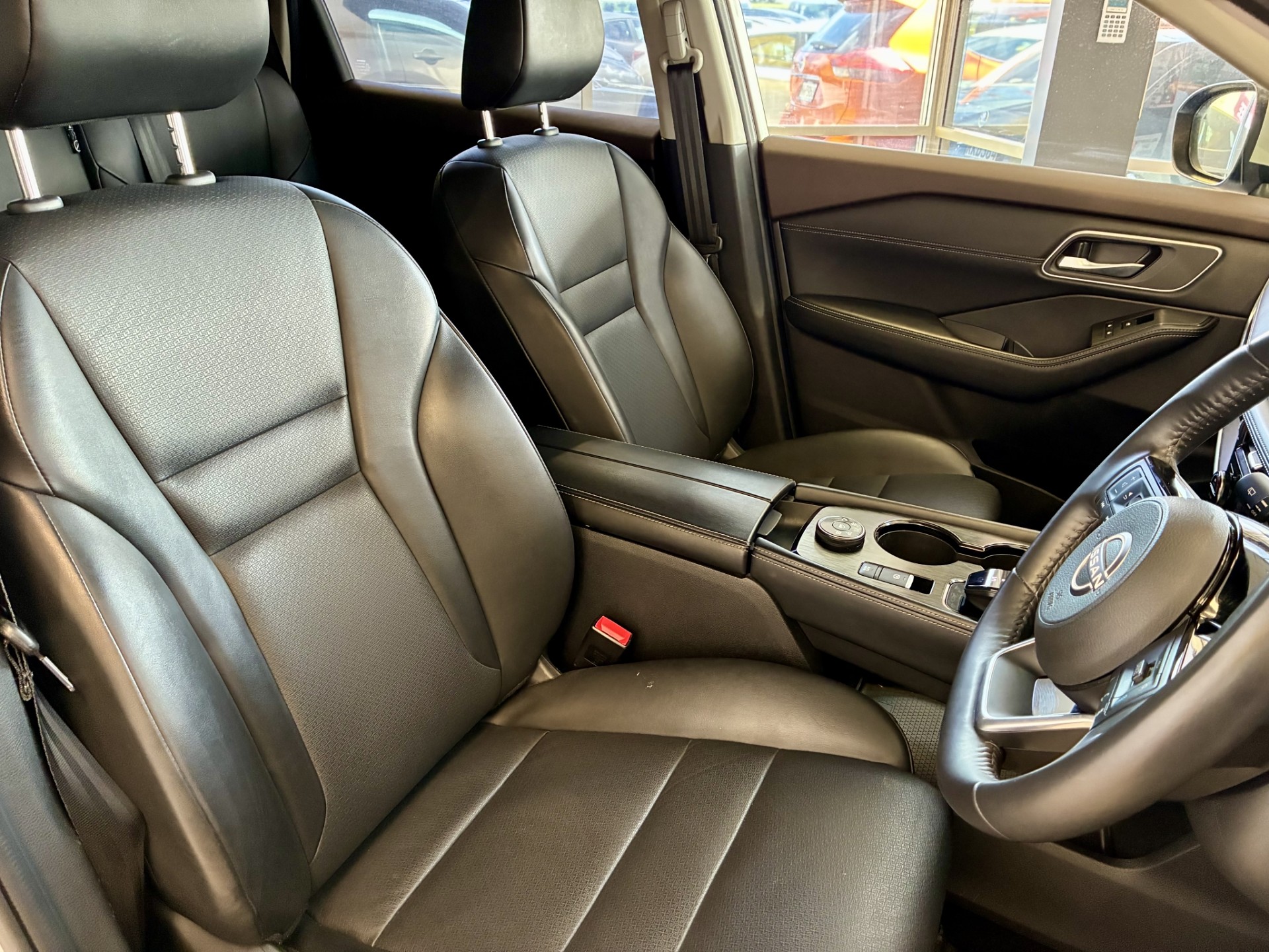 2023 Nissan X-Trail ST-L E-Power 1.5L Hybrid 4WD - Image 15