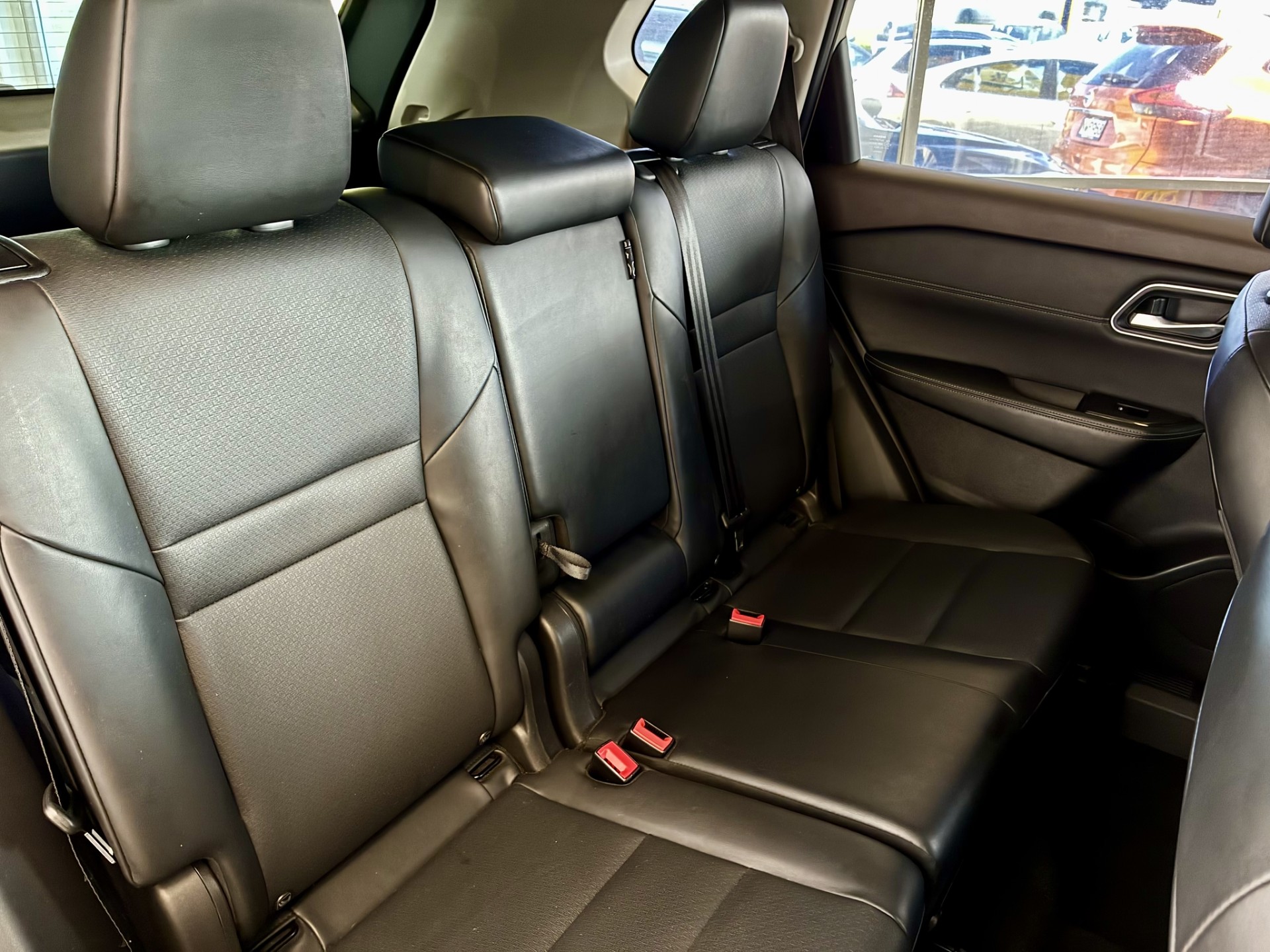 2023 Nissan X-Trail ST-L E-Power 1.5L Hybrid 4WD - Image 16