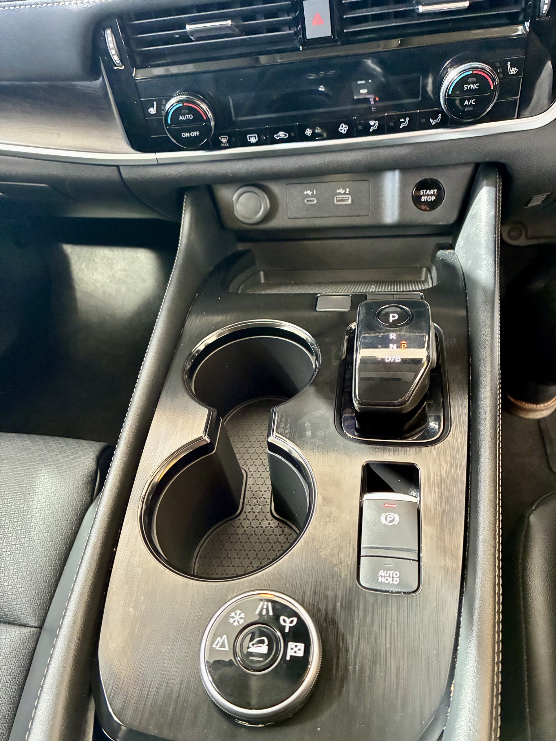 2023 Nissan X-Trail ST-L E-Power 1.5L Hybrid - Image 17