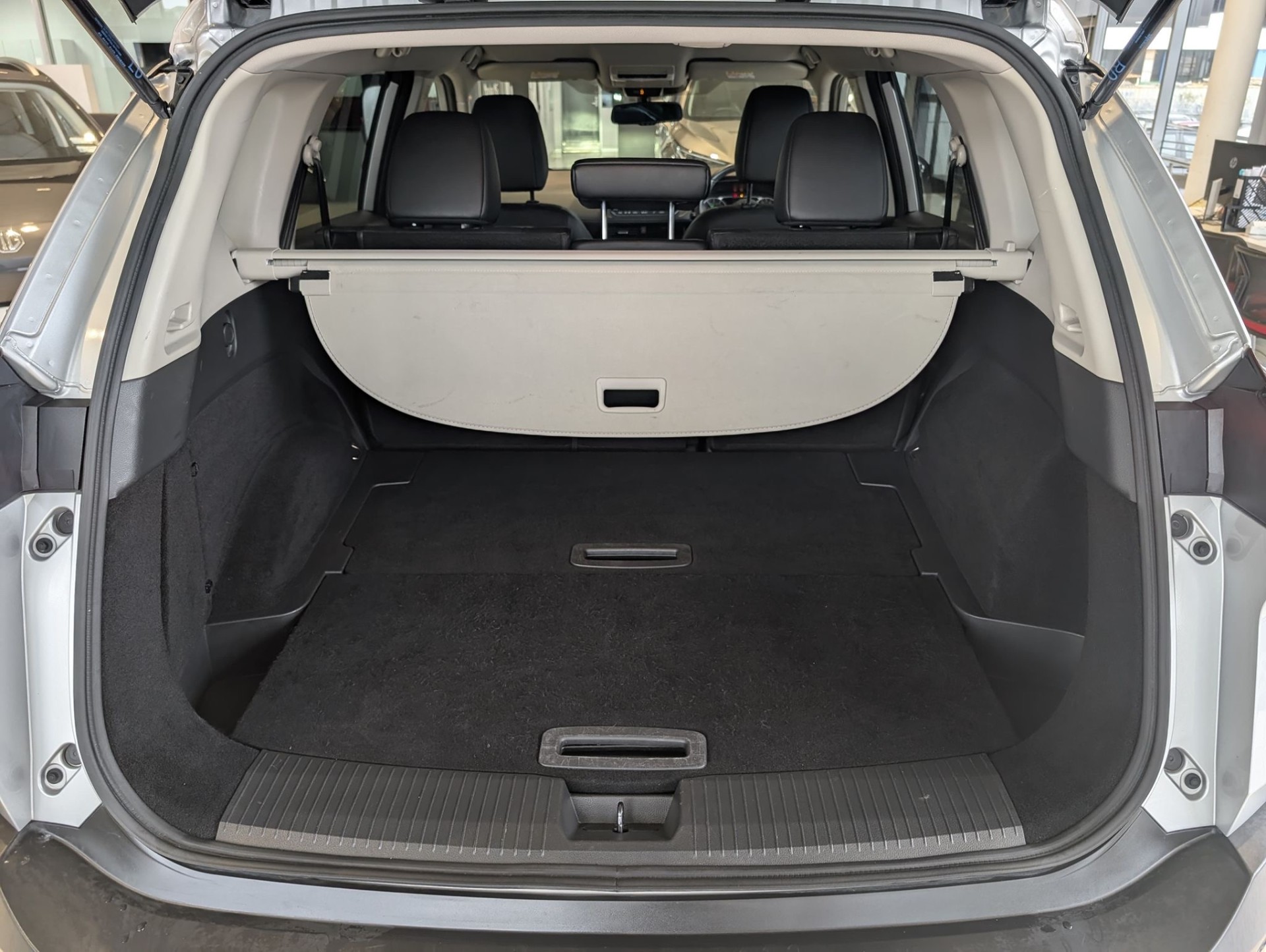 2023 Nissan X-Trail St-L E-Power 1.5Peh - Image 8