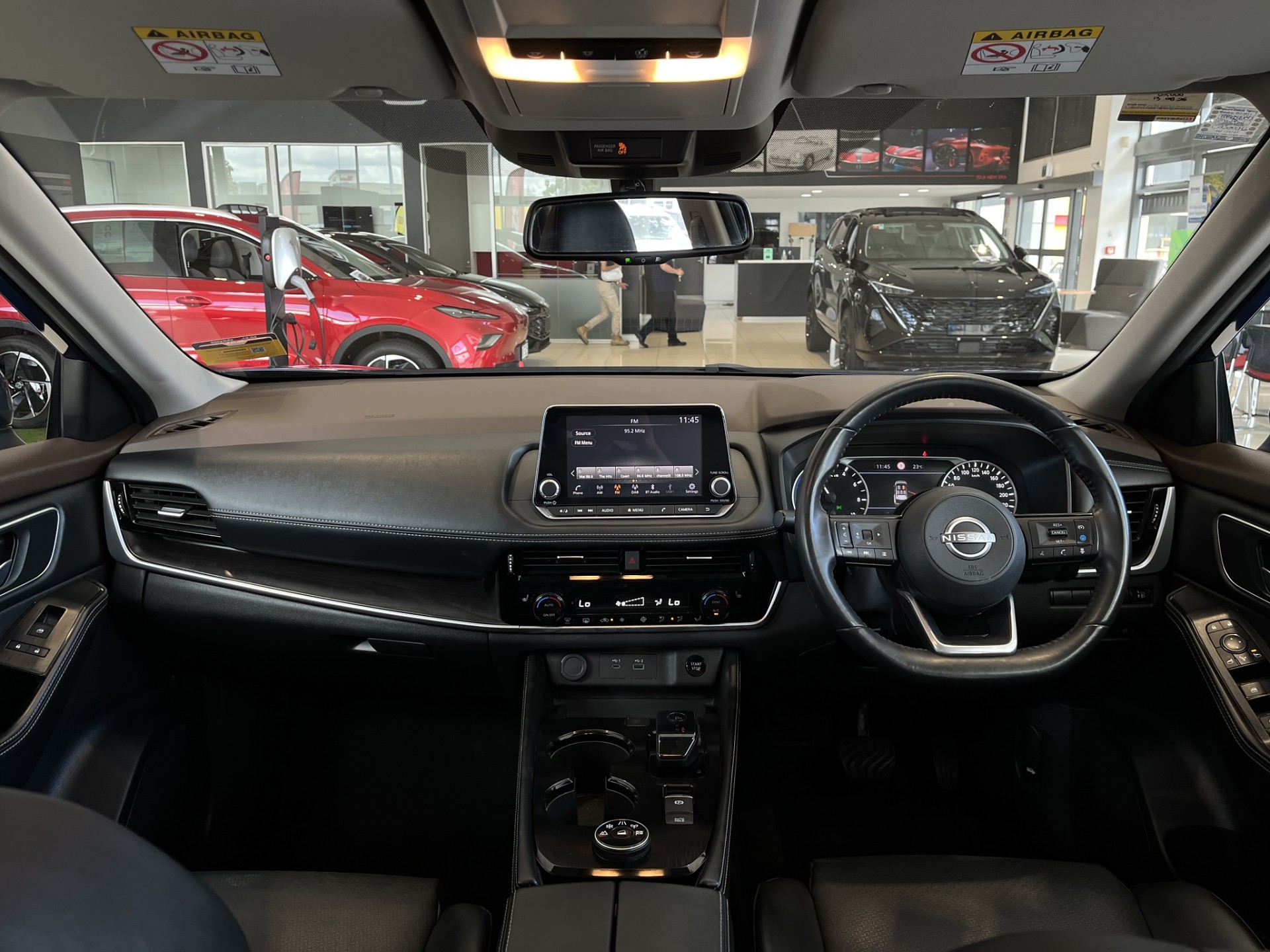 2023 Nissan X-Trail St-L E-Power 1.5Peh - Image 12