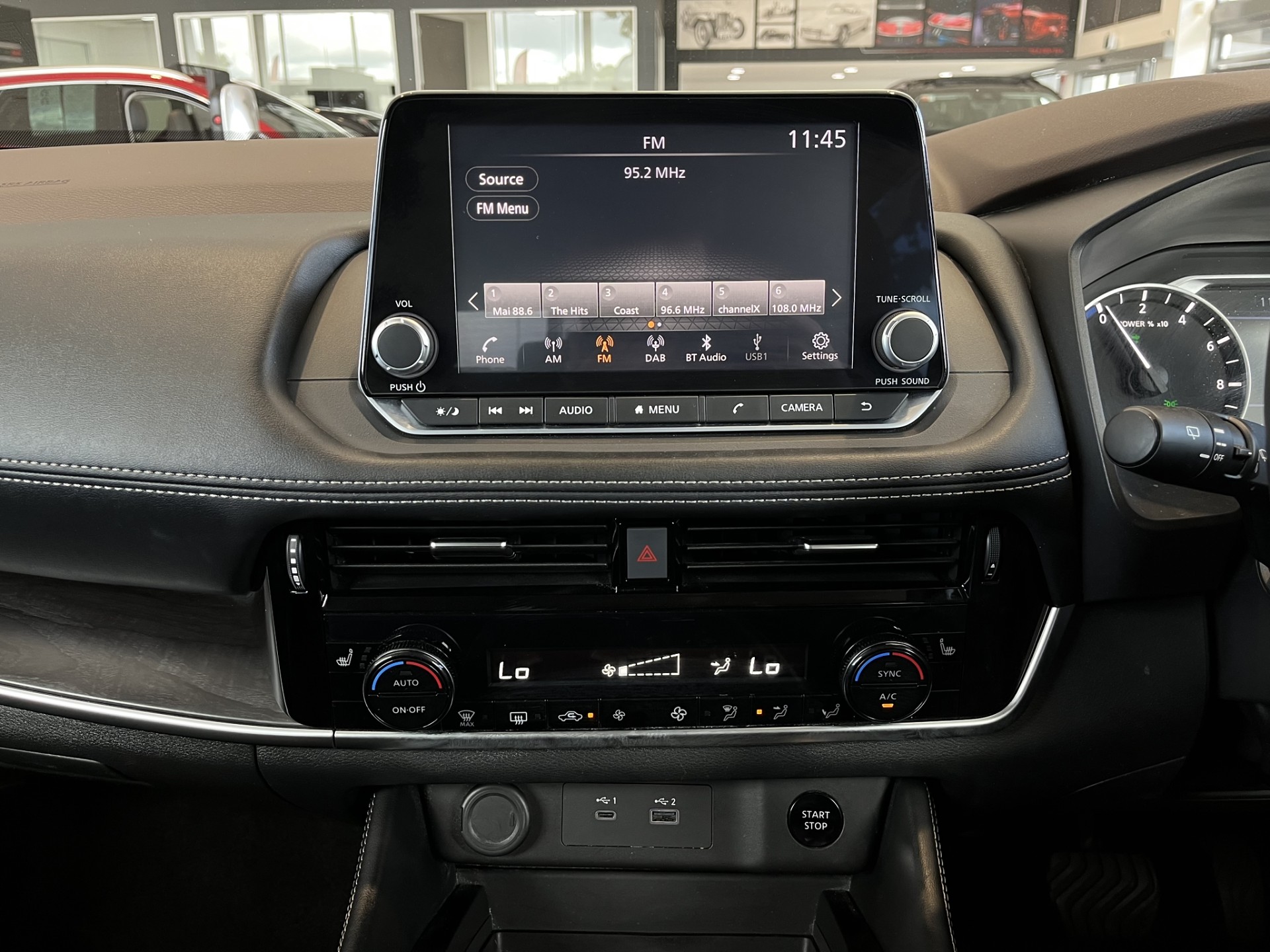 2023 Nissan X-Trail St-L E-Power 1.5Peh - Image 17