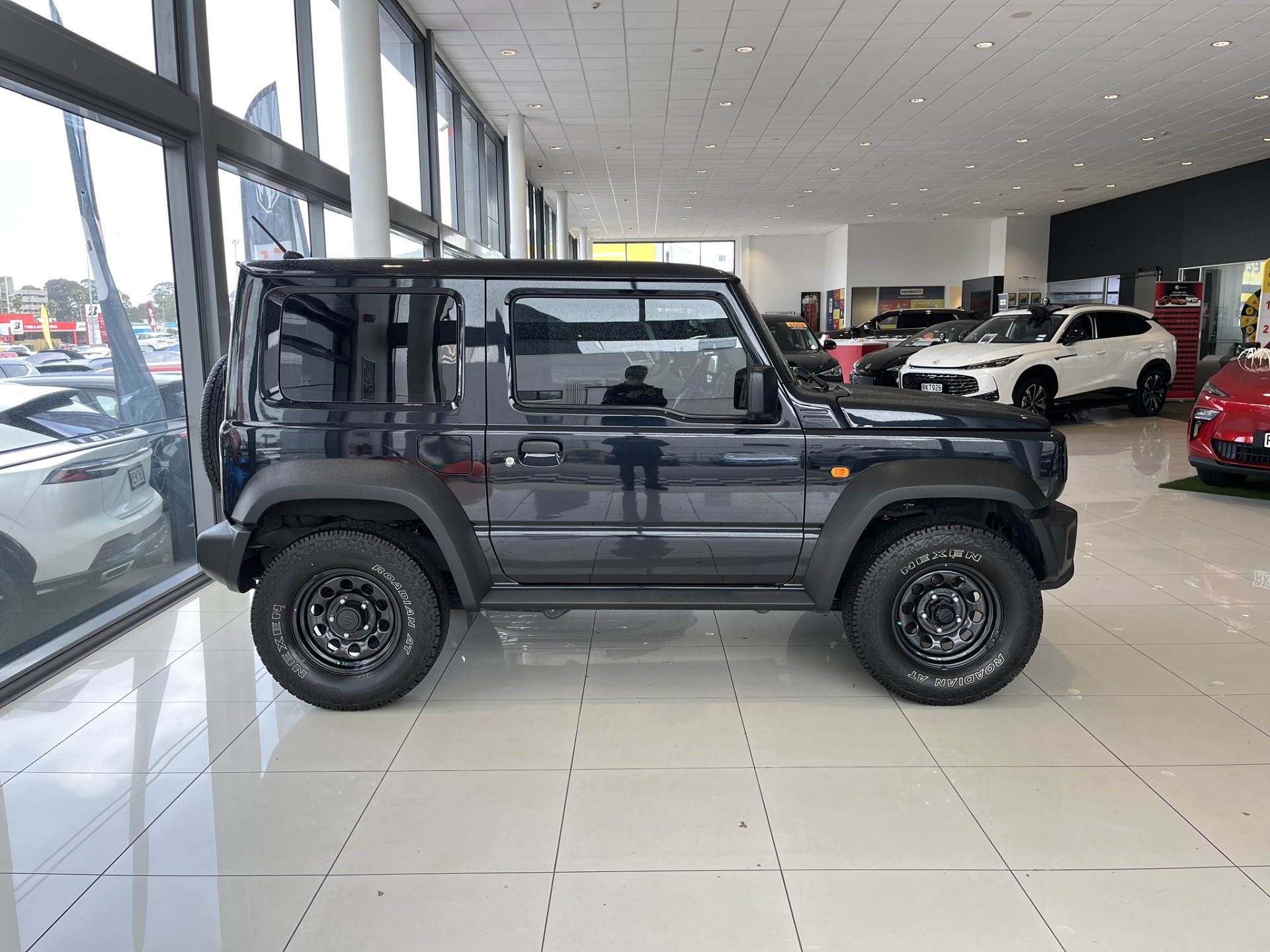 2023 Suzuki Jimny Jx Carry 1.5P/4Wd - Image 3