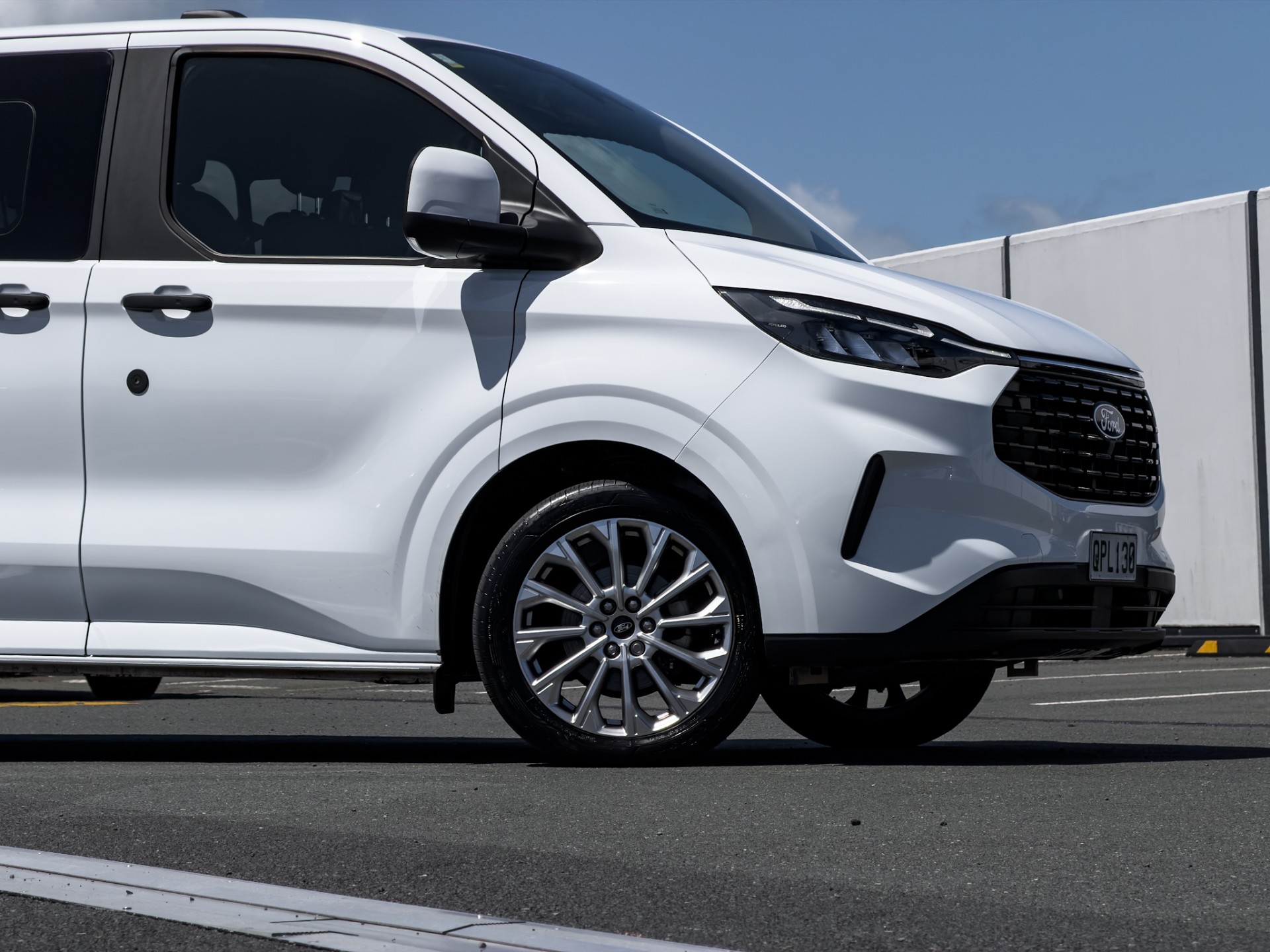 2024 Ford Transit Tourneo Custom 2.0D - Image 8