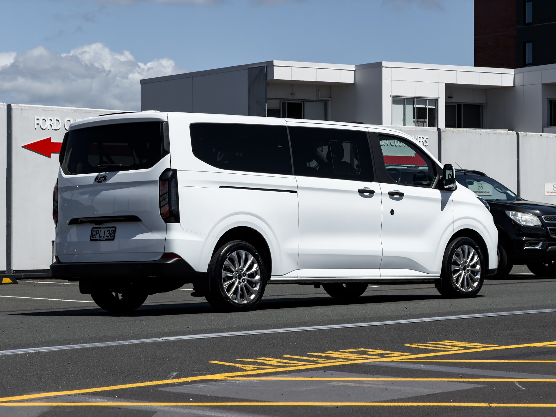 2024 Ford Transit Tourneo Custom 2.0D - Image 7