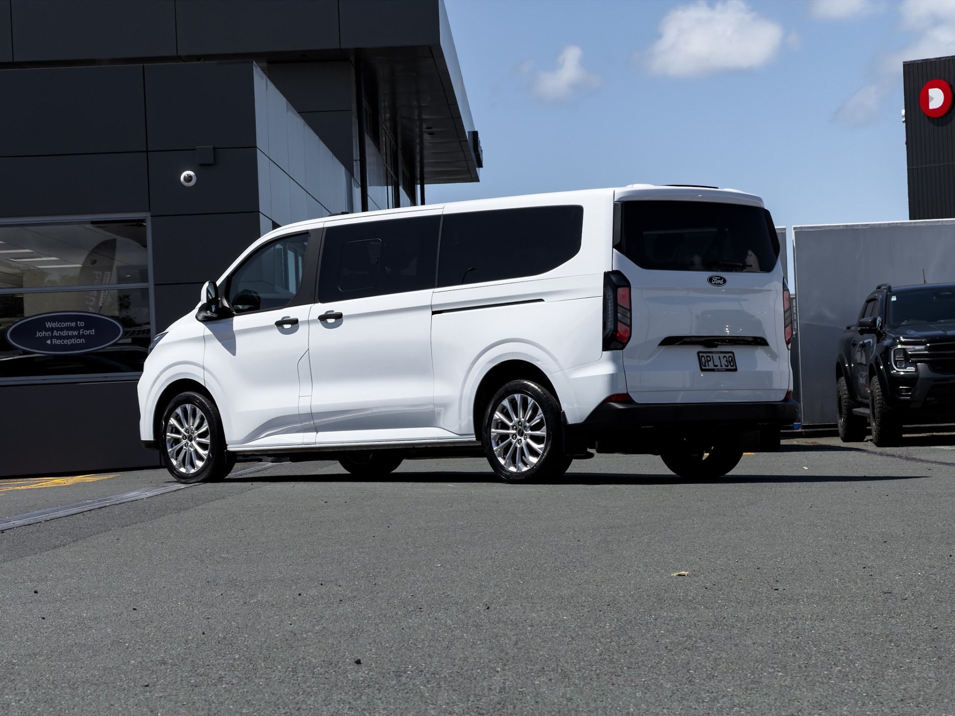 2024 Ford Transit Tourneo Custom 2.0D - Image 2