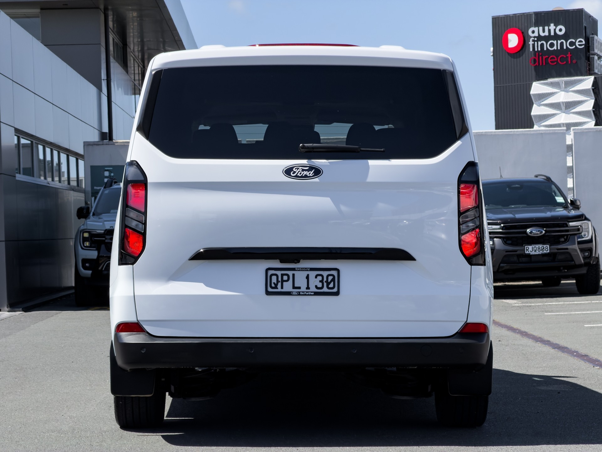 2024 Ford Transit Tourneo Custom 2.0D - Image 10