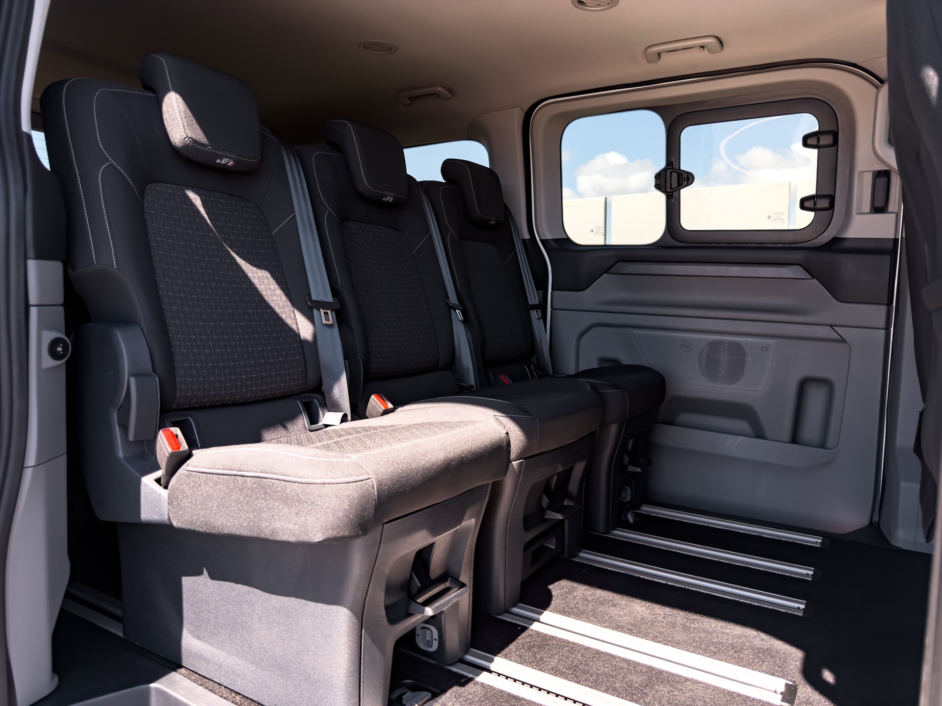 2024 Ford Transit Tourneo Custom 2.0D - Image 16