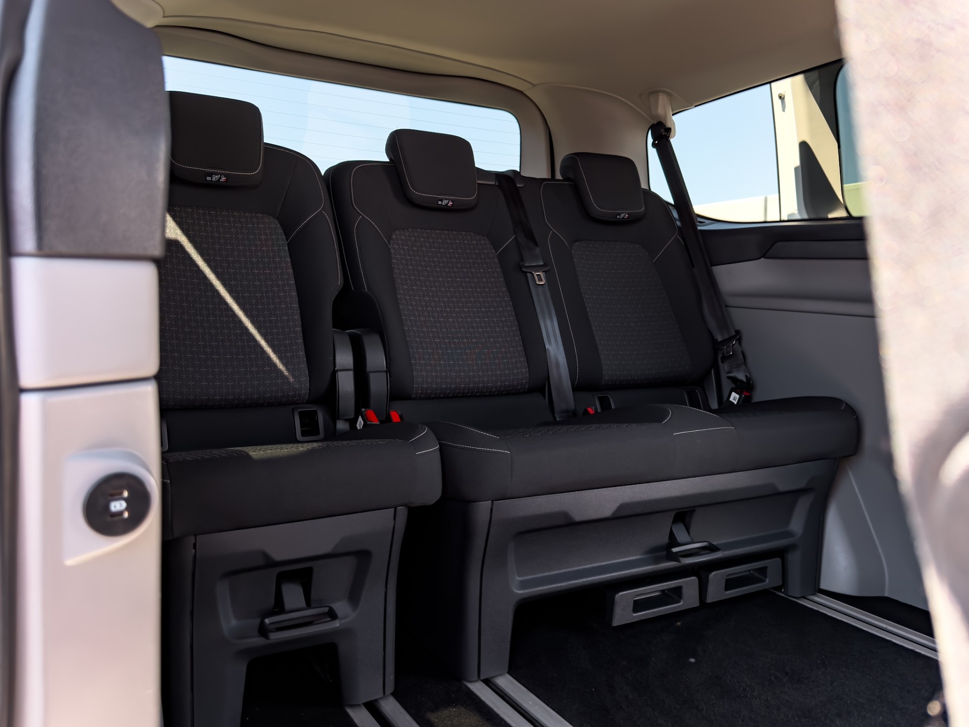 2024 Ford Transit Tourneo Custom 2.0D - Image 18