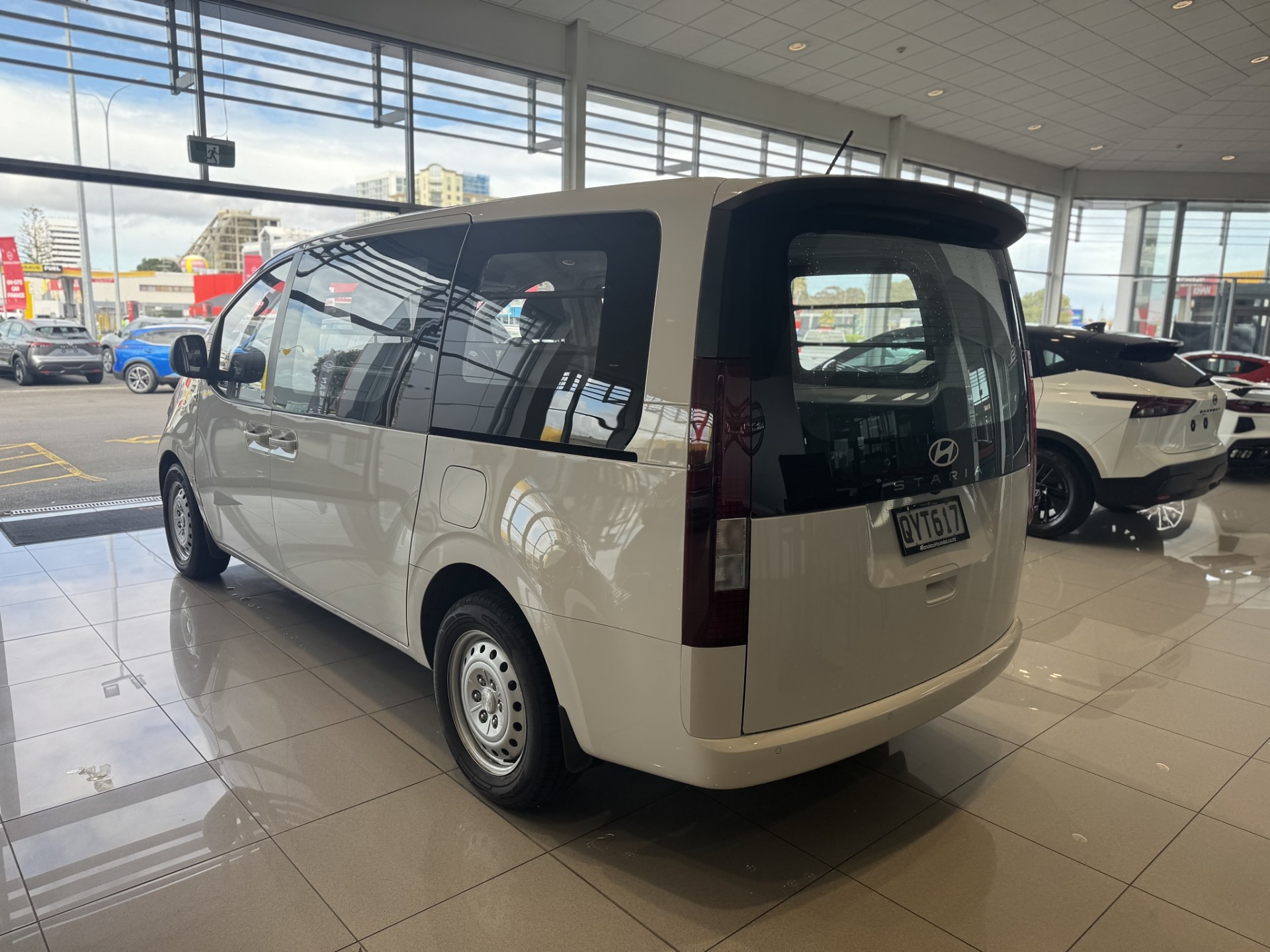 2024 Hyundai Staria 2.2Dt/8At - Image 5