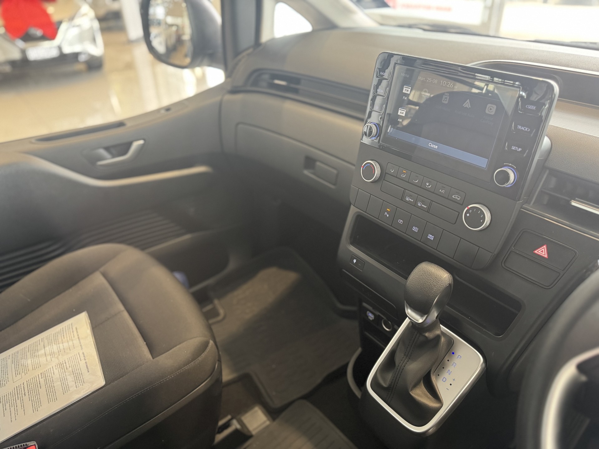 2024 Hyundai Staria 2.2Dt/8At - Image 17