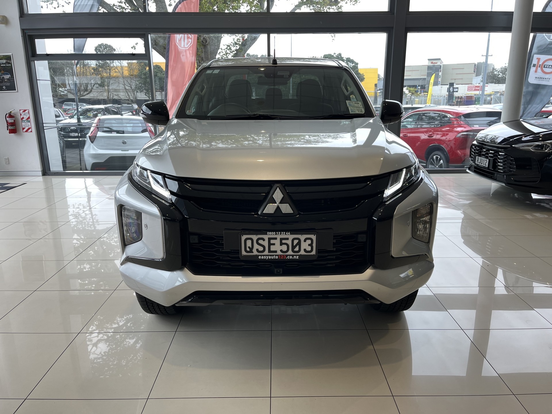 2024 Mitsubishi Triton Dc Vrxb 6At 2.4D - Image 2