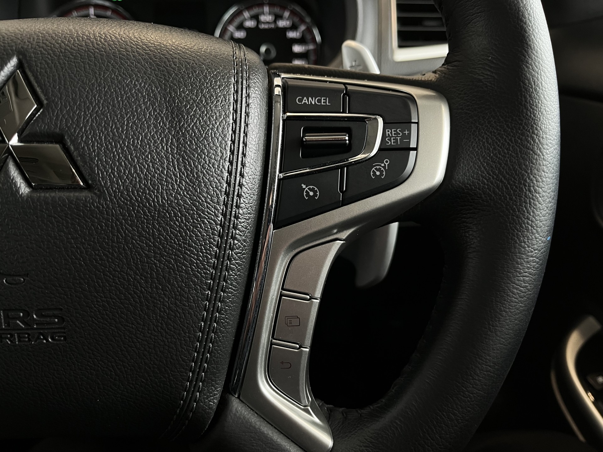 2024 Mitsubishi Triton Dc Vrxb 6At 2.4D - Image 16