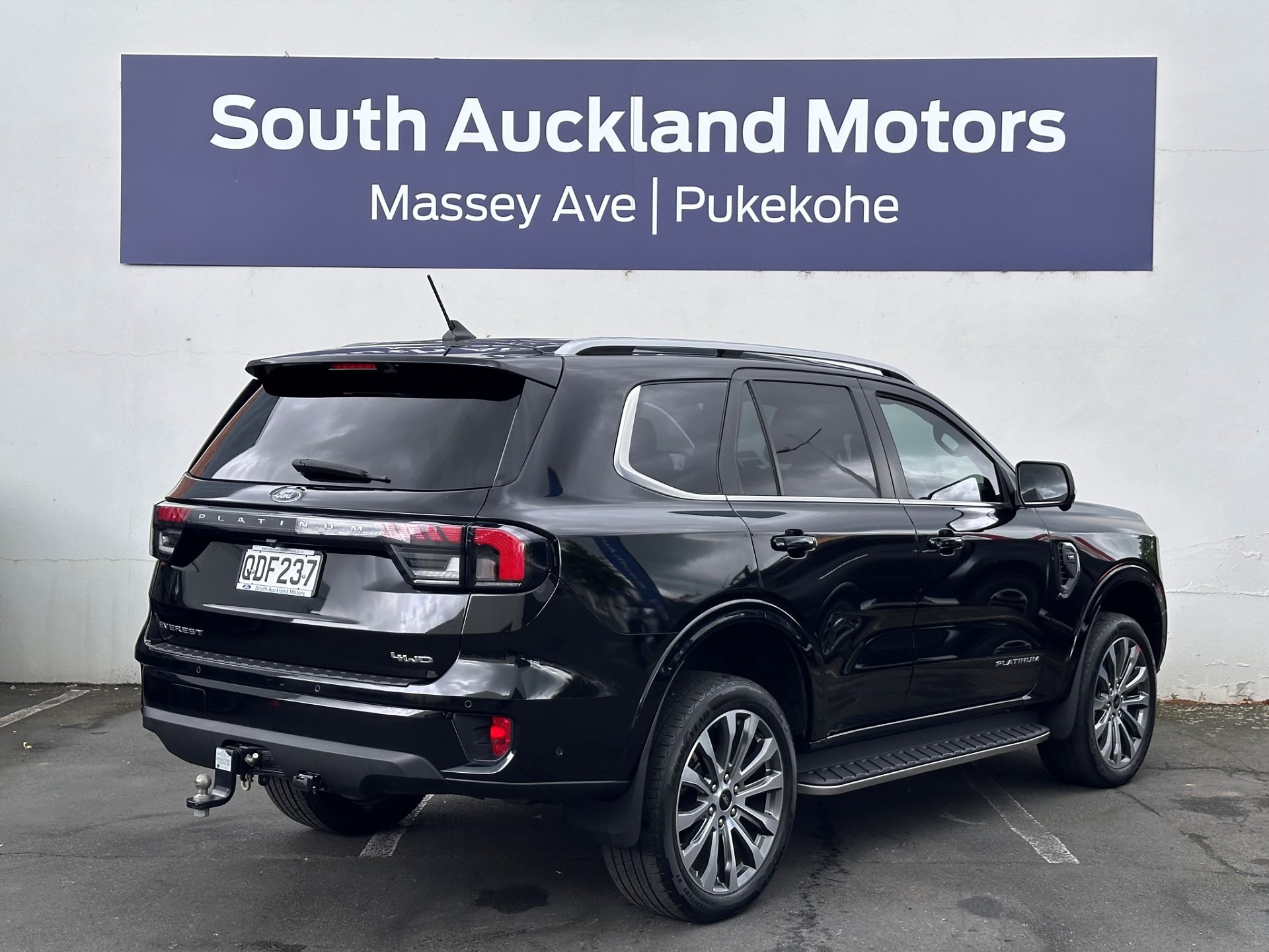 2023 Ford Everest Platinum - Image 5