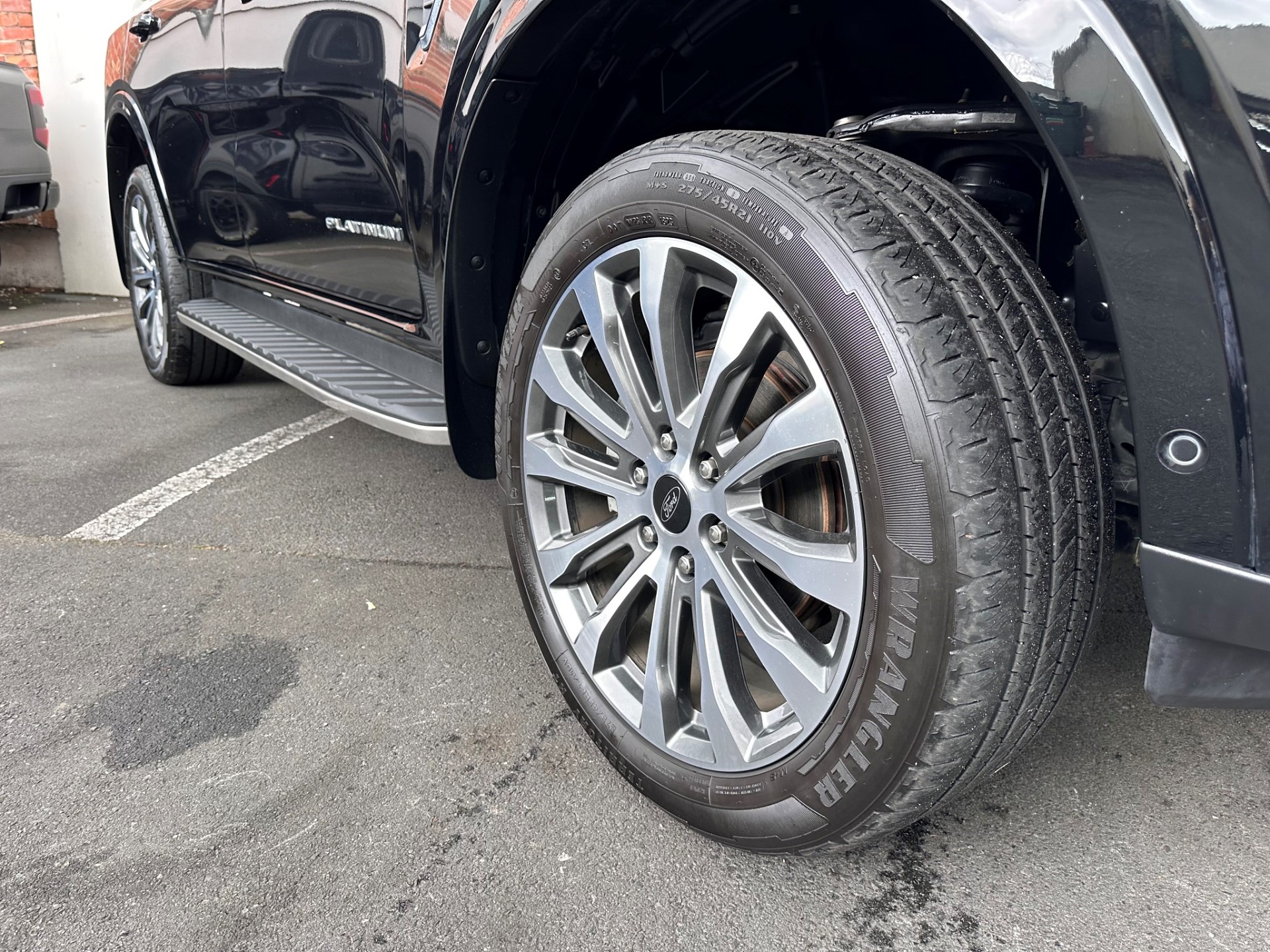 2023 Ford Everest Platinum - Image 8