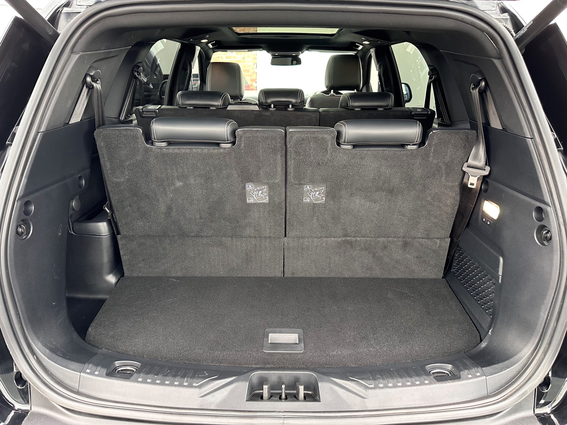 2023 Ford Everest Platinum - Image 9