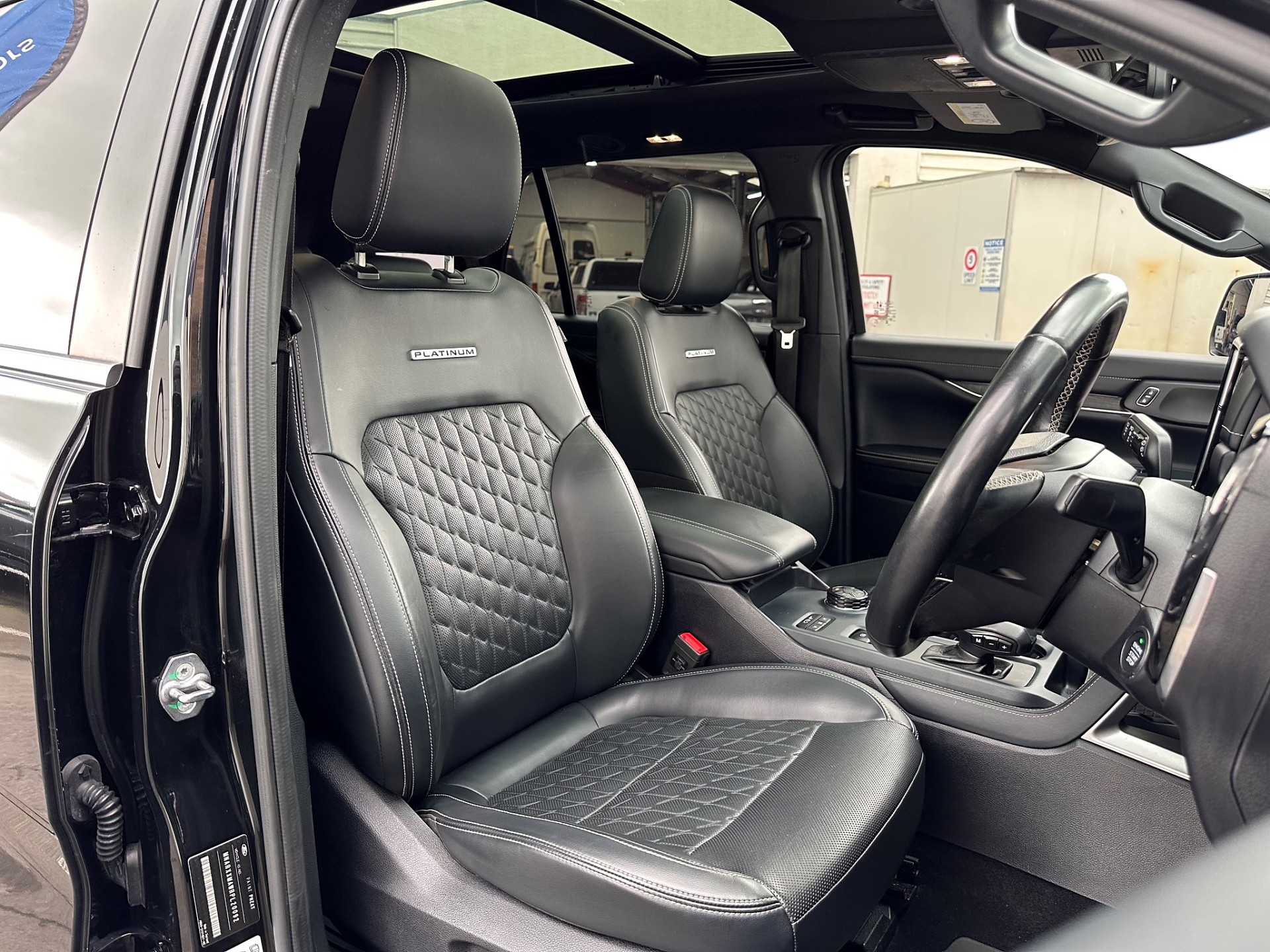 2023 Ford Everest Platinum - Image 14