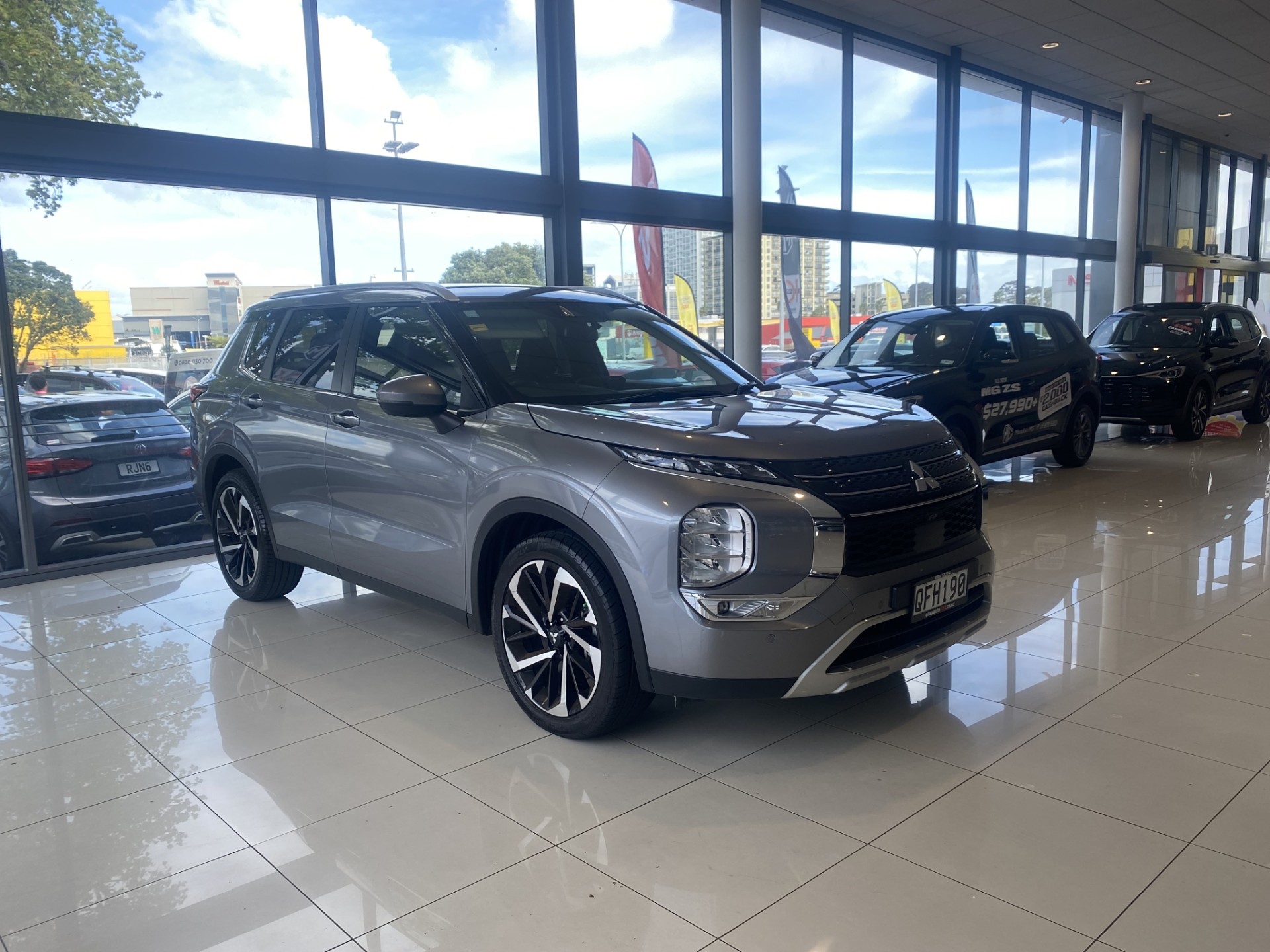2023 Mitsubishi Outlander Xls 2.5P/4Wd/CVT 7-Seater