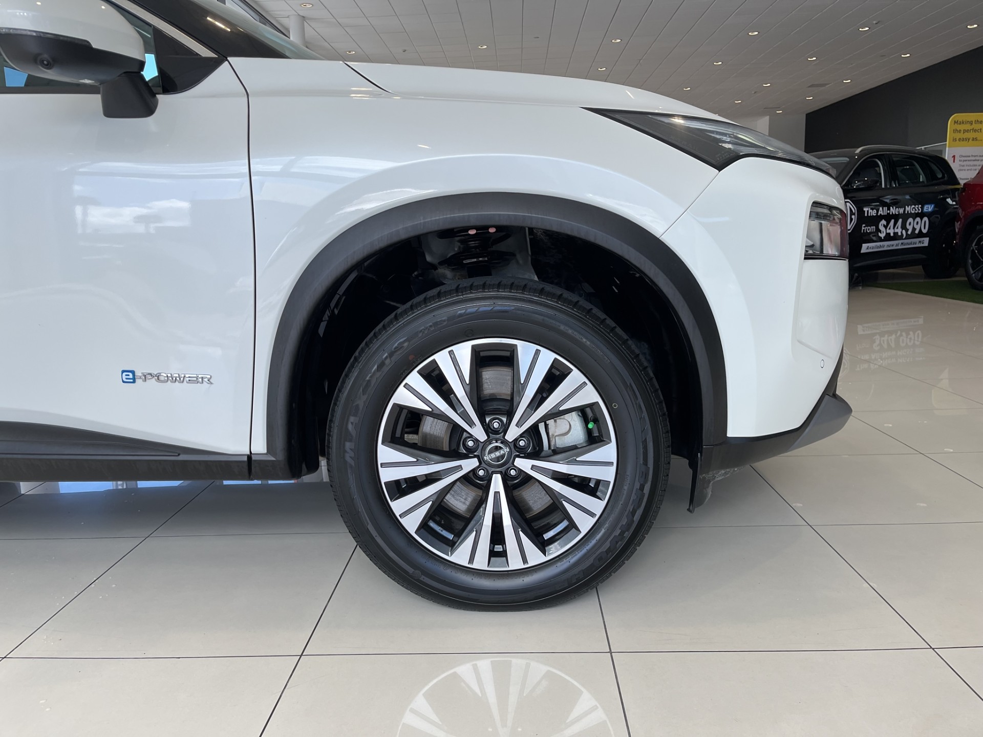 2023 Nissan X-Trail St-L E-Power 1.5Peh - Image 4