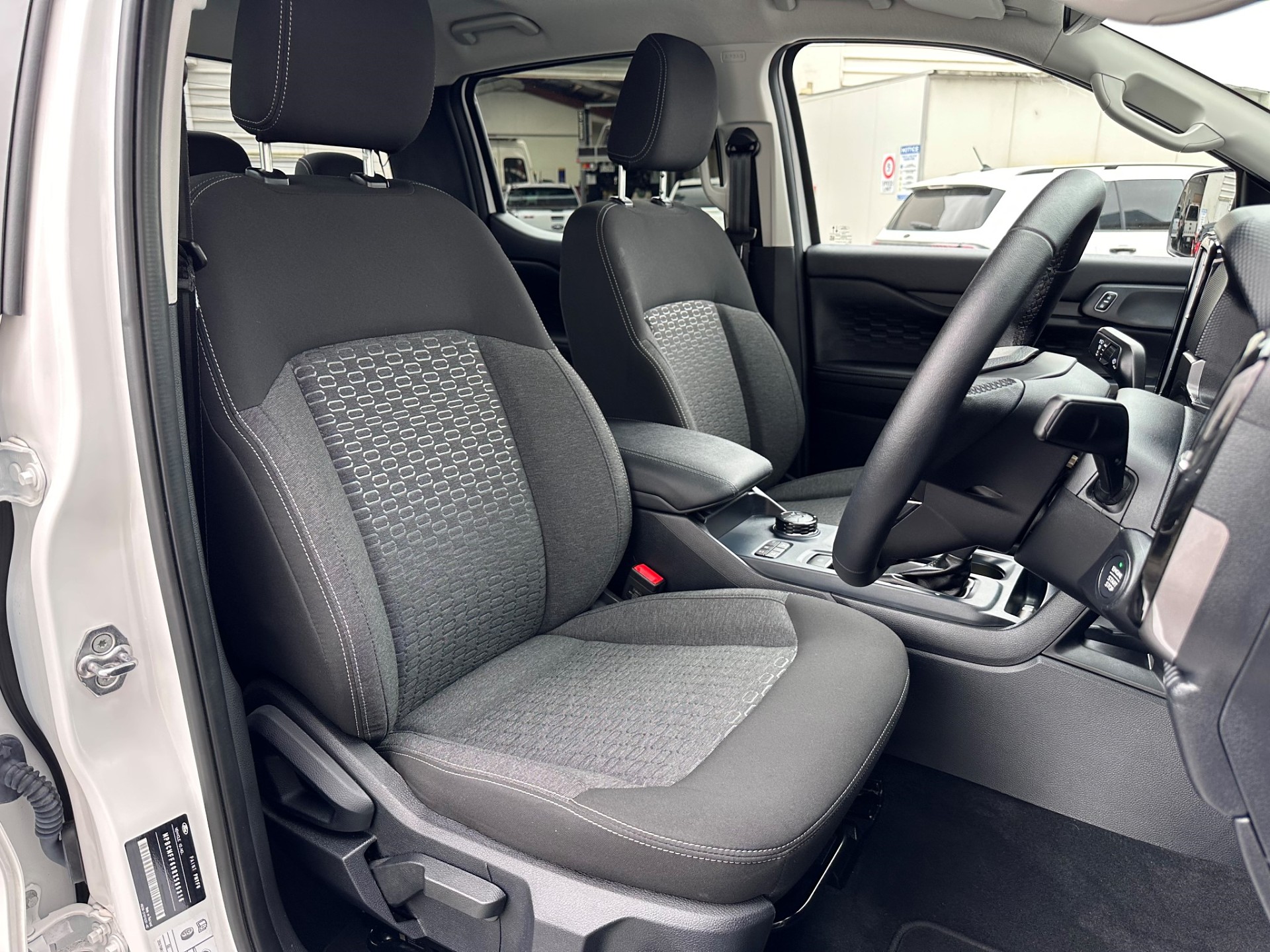 2024 Ford Ranger XLT 4x4 Double Cab - Image 12