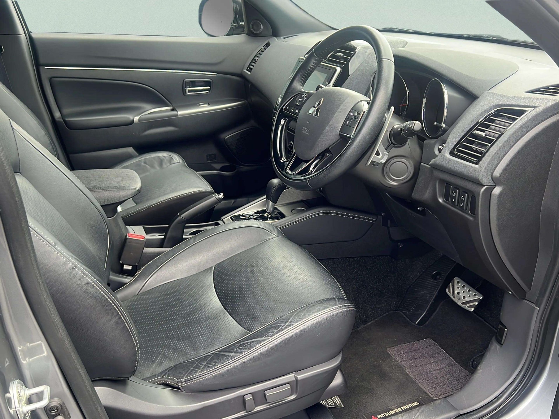 2021 Mitsubishi ASX Vrx 2.4P/Cvt - Image 14