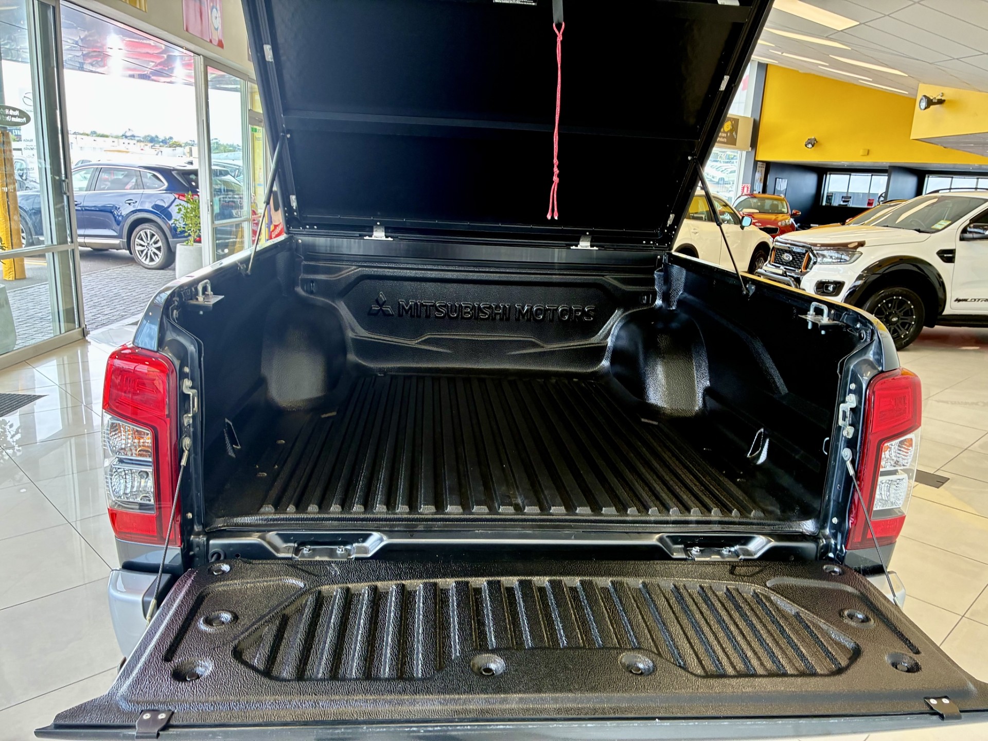 2022 Mitsubishi Triton GLXR 2.4L DT 4WD - Image 10