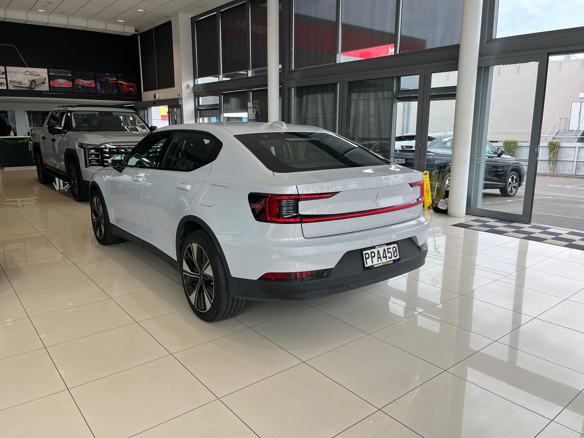 2022 Polestar 2 Srsm 69Kwh/Ev/Fd - Image 7