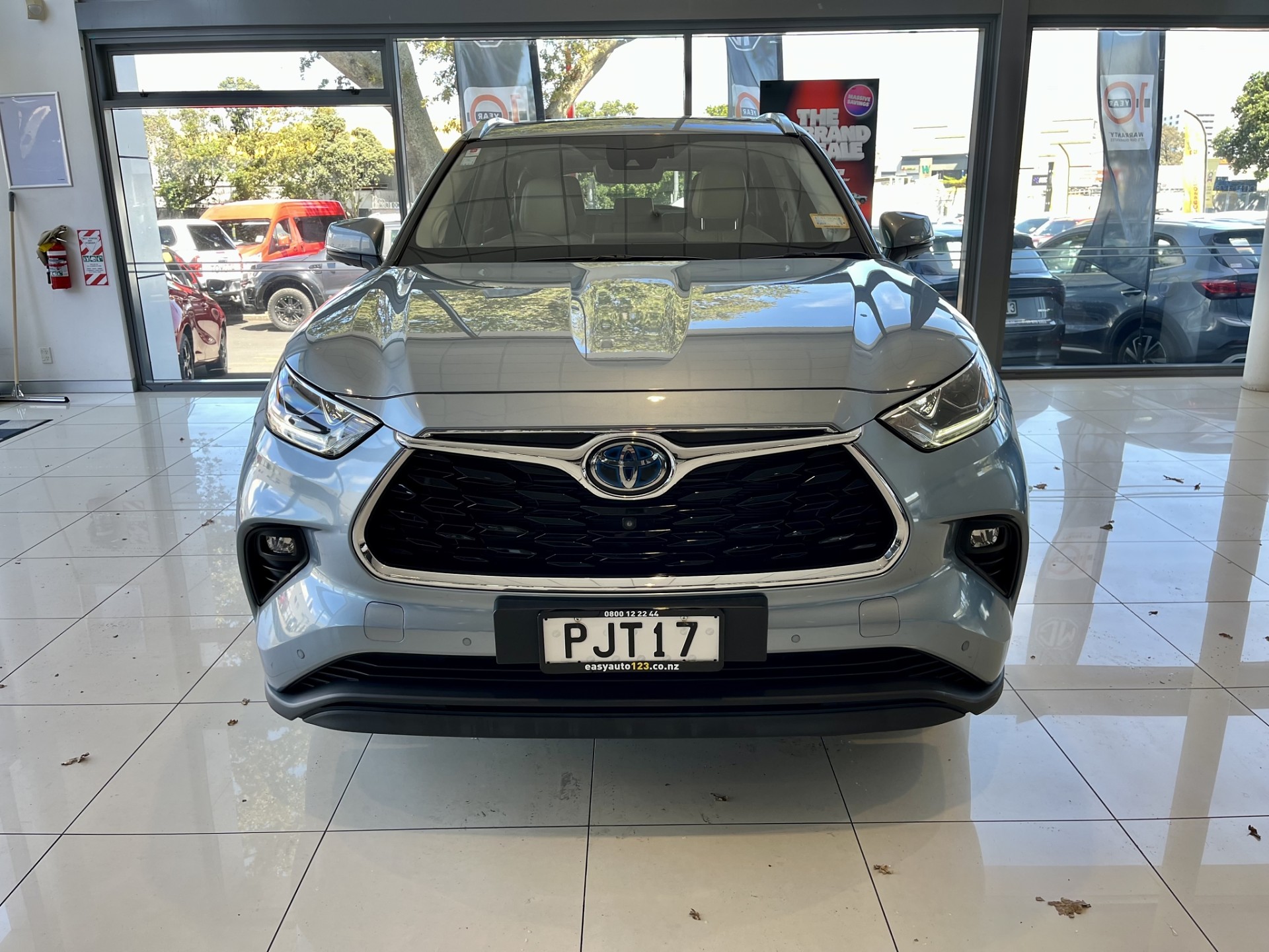 2022 Toyota Highlander Limited Zr 2.5Ph/4Wd - Image 2