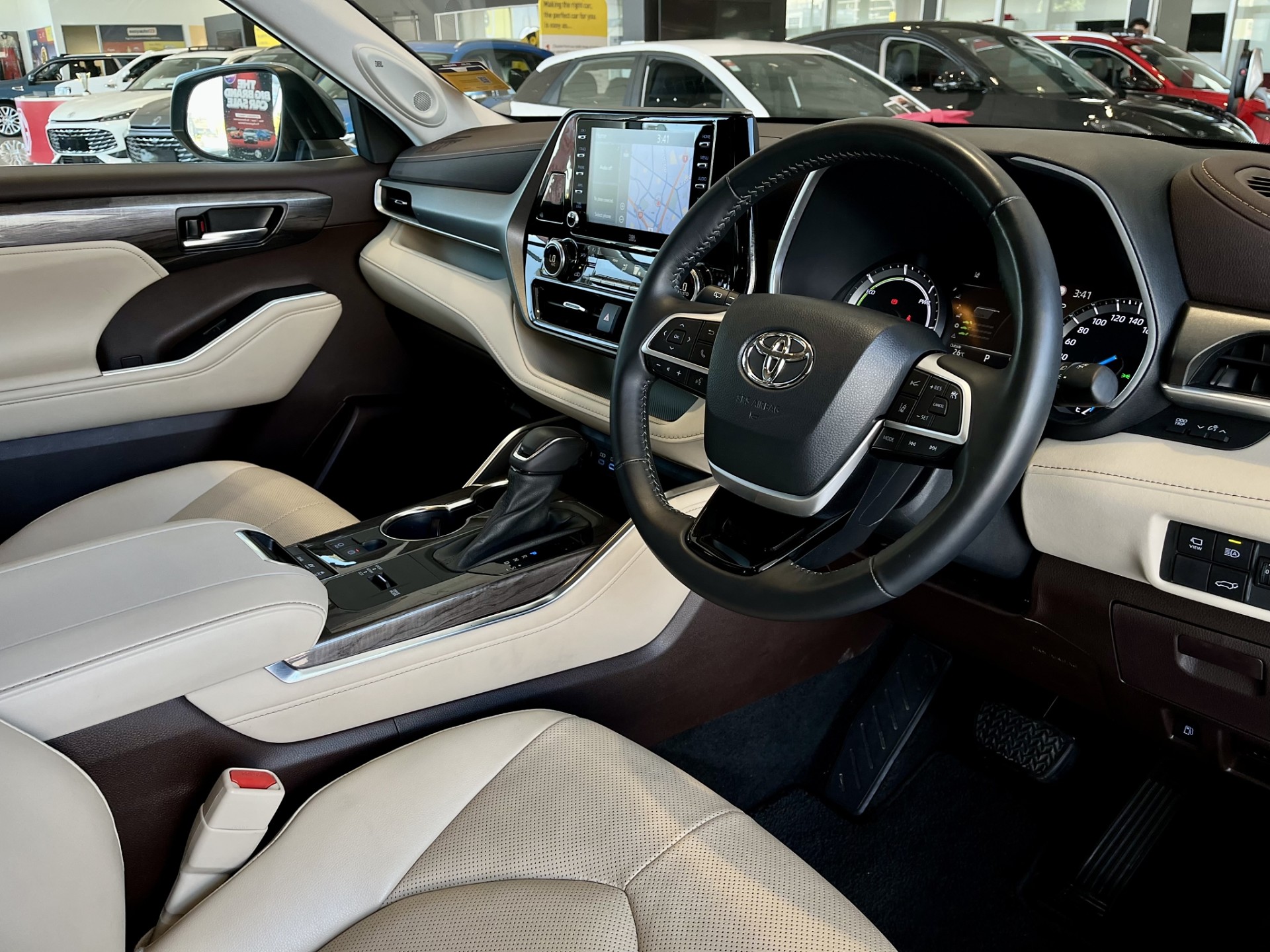 2022 Toyota Highlander Limited Zr 2.5Ph/4Wd - Image 10