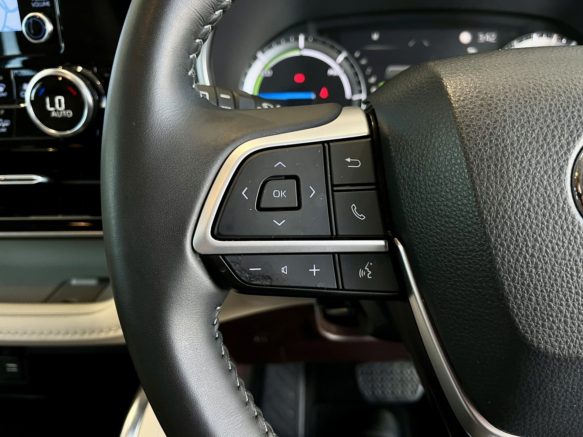 2022 Toyota Highlander Limited Zr 2.5Ph/4Wd - Image 15