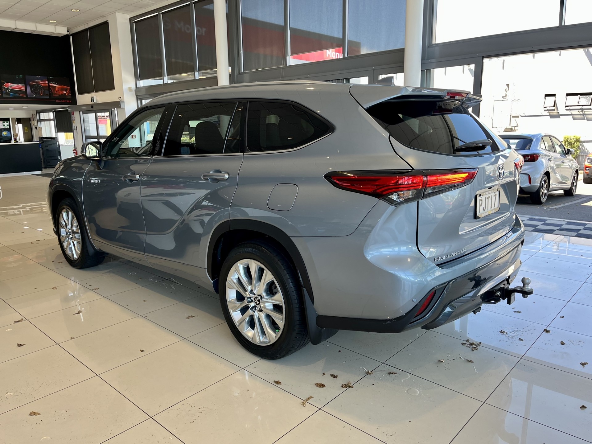 2022 Toyota Highlander Limited Zr 2.5Ph/4Wd - Image 7