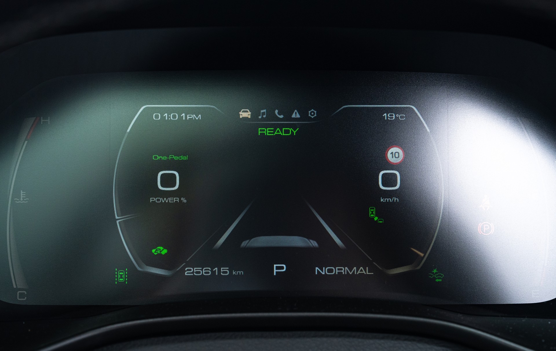 2023 Haval Jolion Ultra 1.5 Petrol Hybrid 139Kw - Image 15