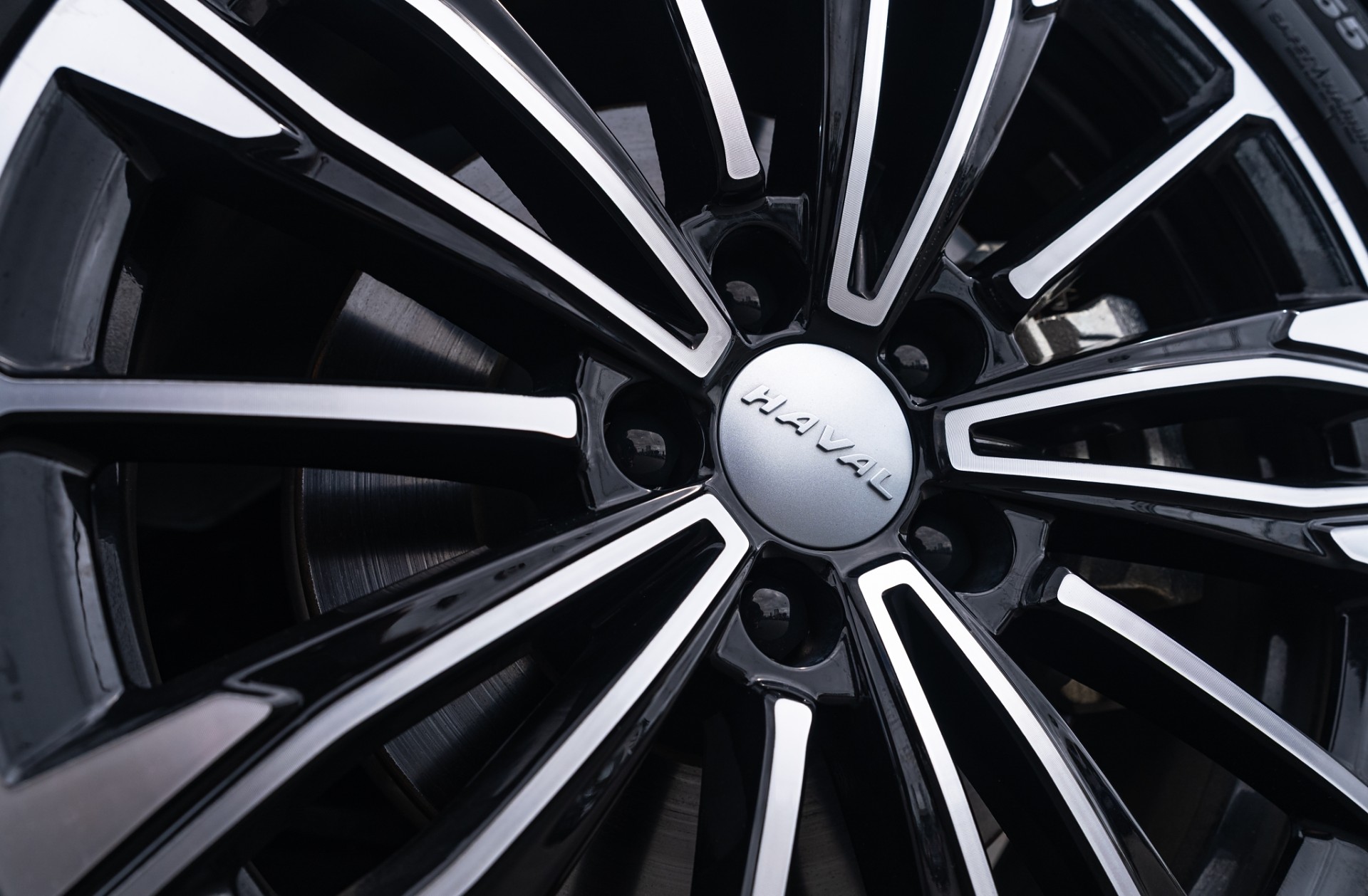 2023 Haval Jolion Ultra 1.5 Petrol Hybrid 139Kw - Image 17