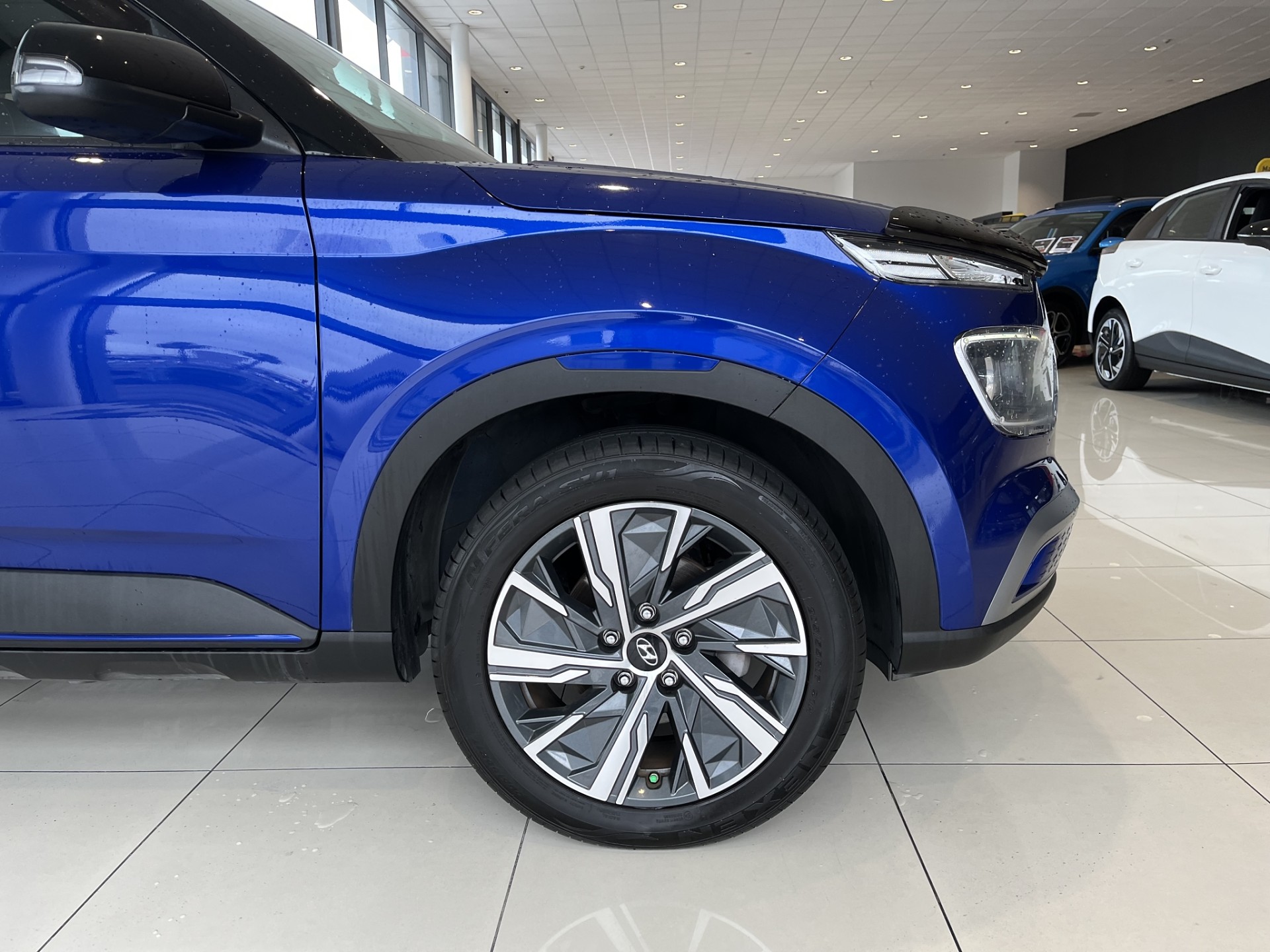 2023 Hyundai Venue Elite 1.6P/6At - Image 6