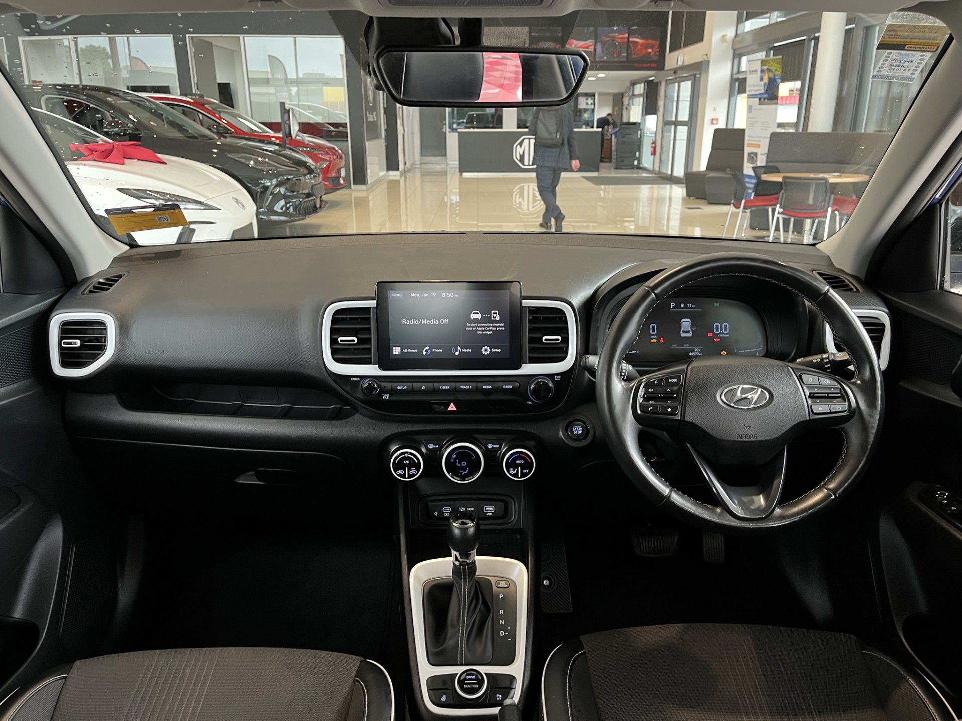 2023 Hyundai Venue Elite 1.6P/6At - Image 14