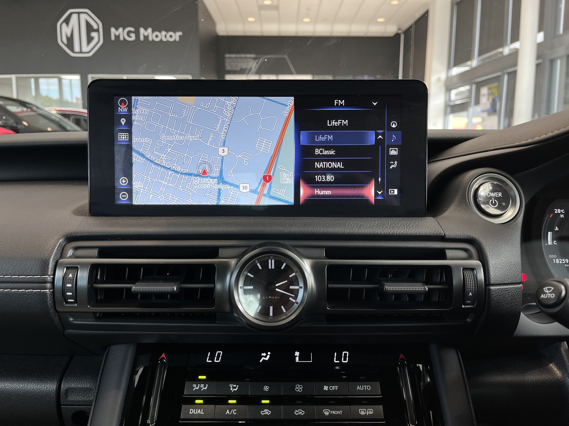 2023 Lexus IS 300H F Sport 2.5Ph/Hd - Image 18