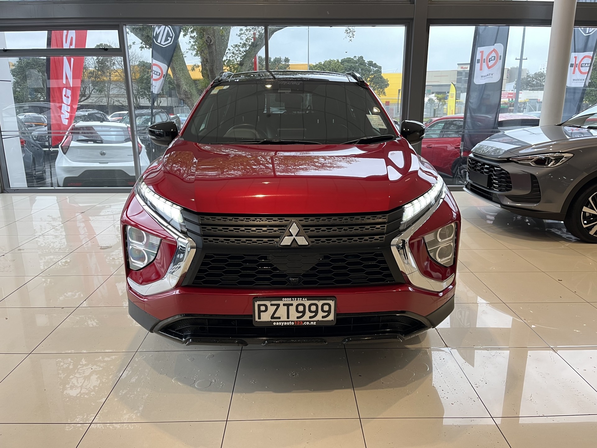 2023 Mitsubishi Eclipse Cross Sport Phev/4Wd/At - Image 2